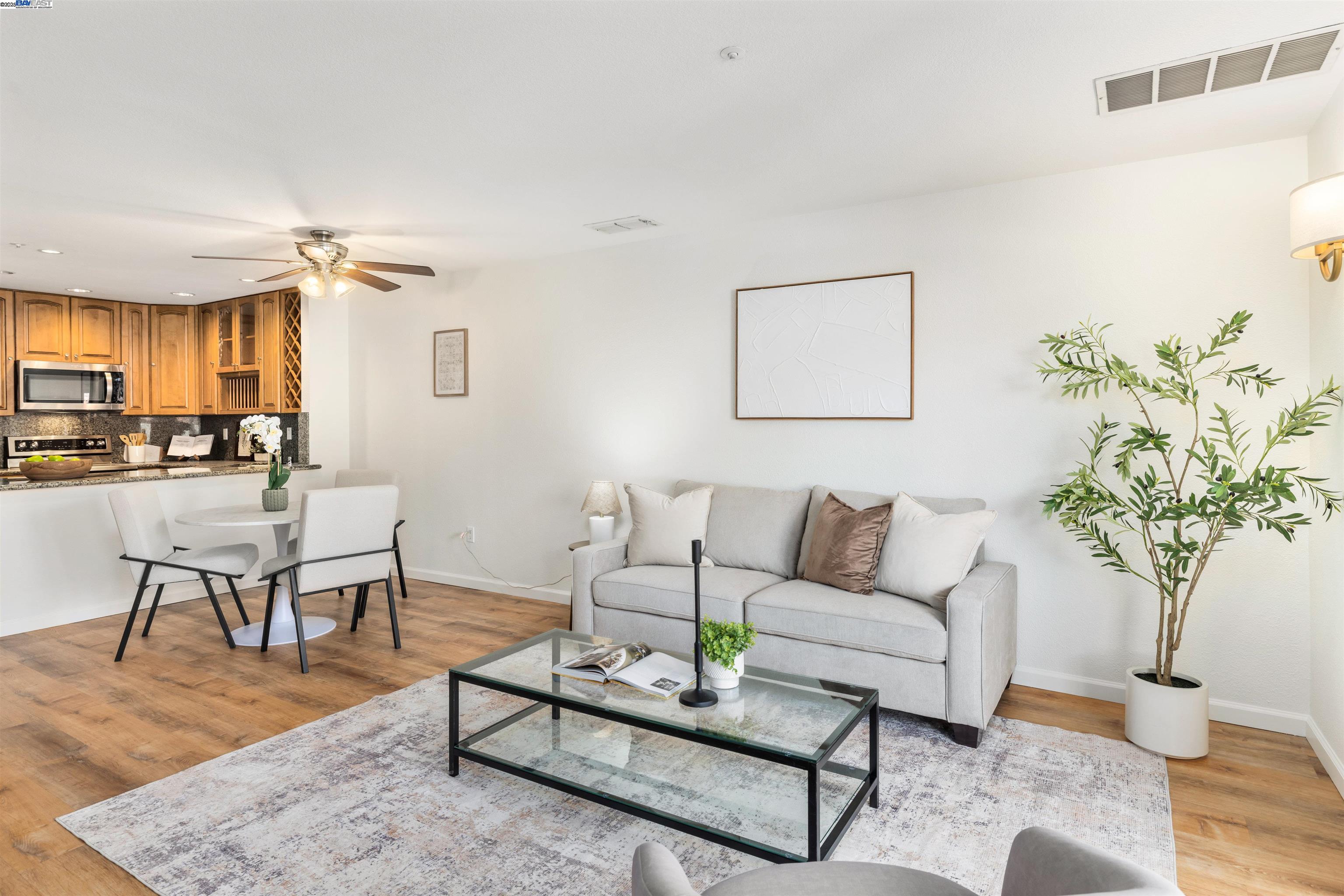 Photo #2: 41102143 Listing 