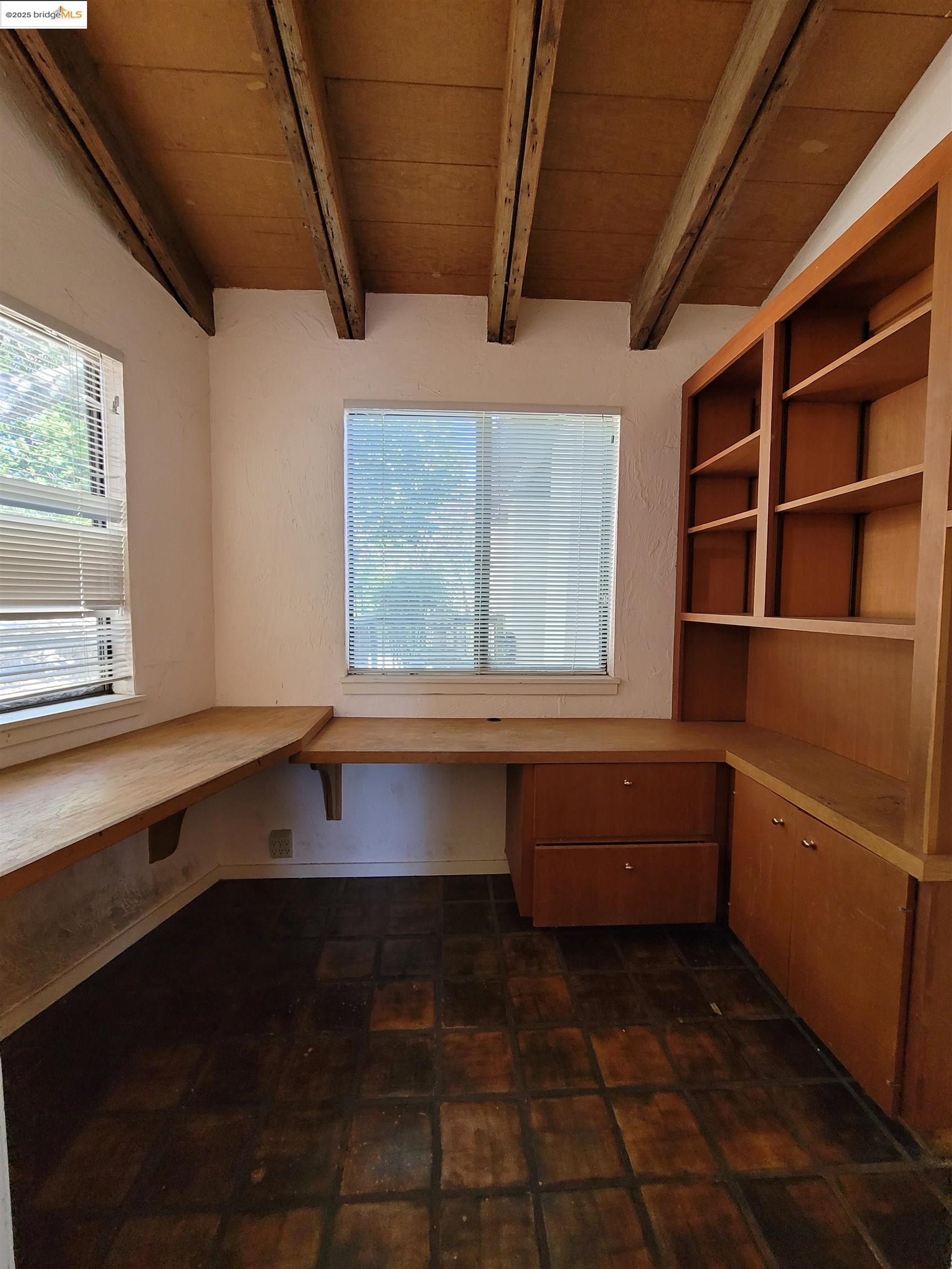 Detail Gallery Image 16 of 59 For 40 Hilldale Ct, Orinda,  CA 94563 - 5 Beds | 4/1 Baths