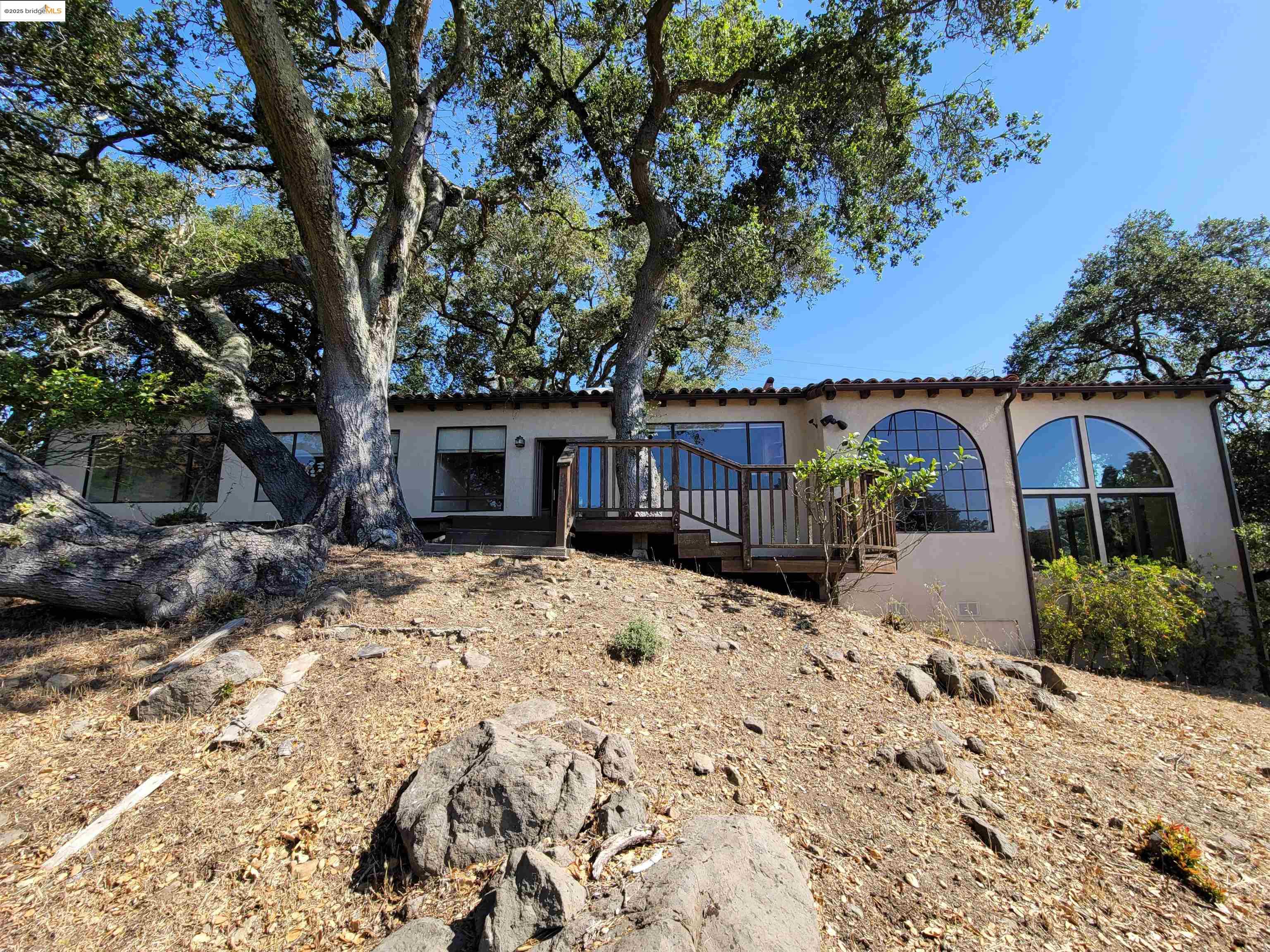 Detail Gallery Image 41 of 59 For 40 Hilldale Ct, Orinda,  CA 94563 - 5 Beds | 4/1 Baths