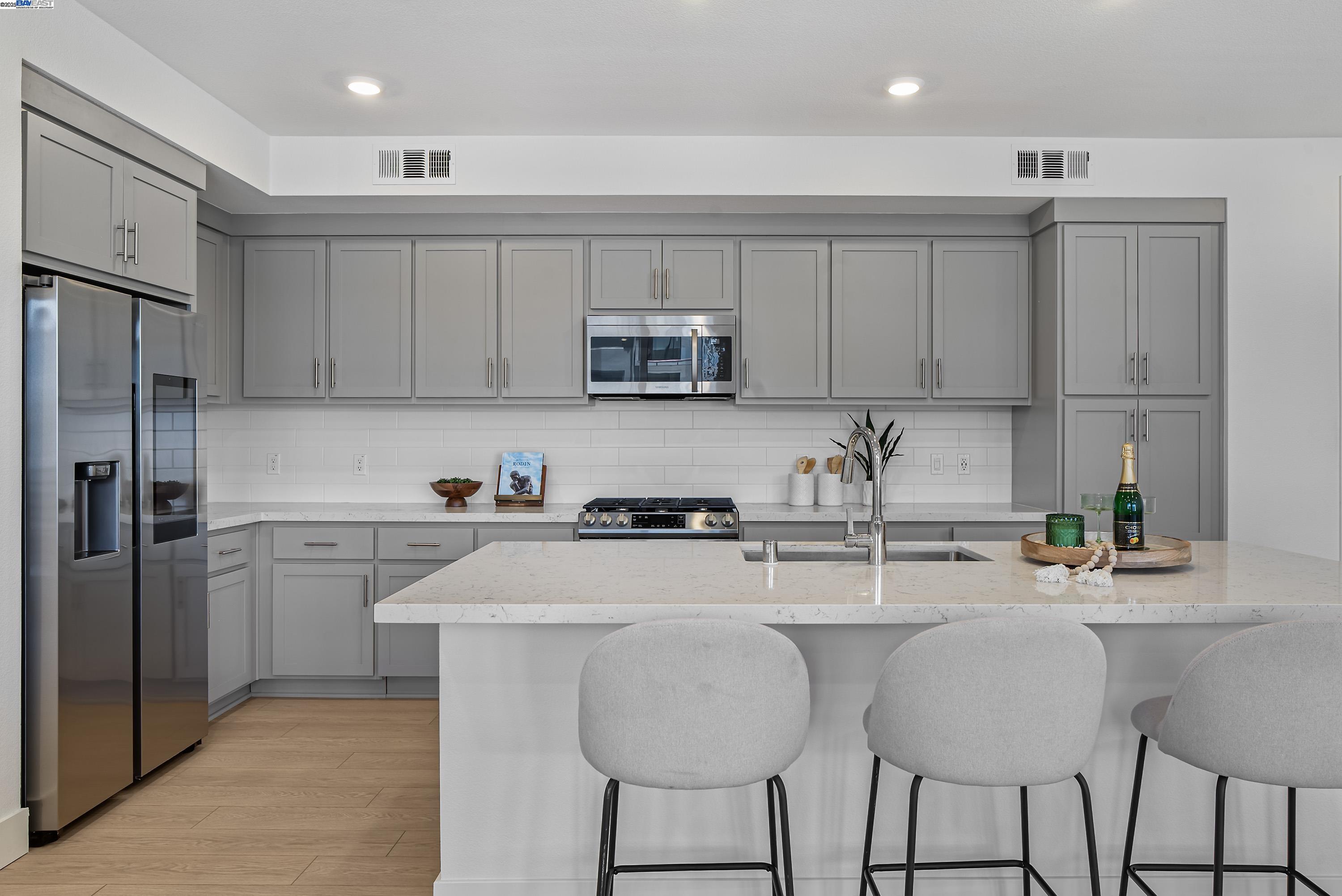 Photo #10: 41102151 Listing: Photo #10