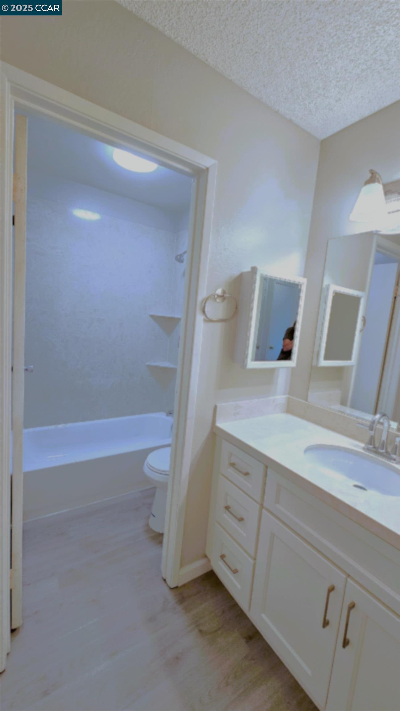1446 Del Rio Cir # C, Concord, California 94518, 2 Bedrooms Bedrooms, 6 Rooms Rooms,1 BathroomBathrooms,Residential Lease,For Rent,1446 Del Rio Cir # C,41102158