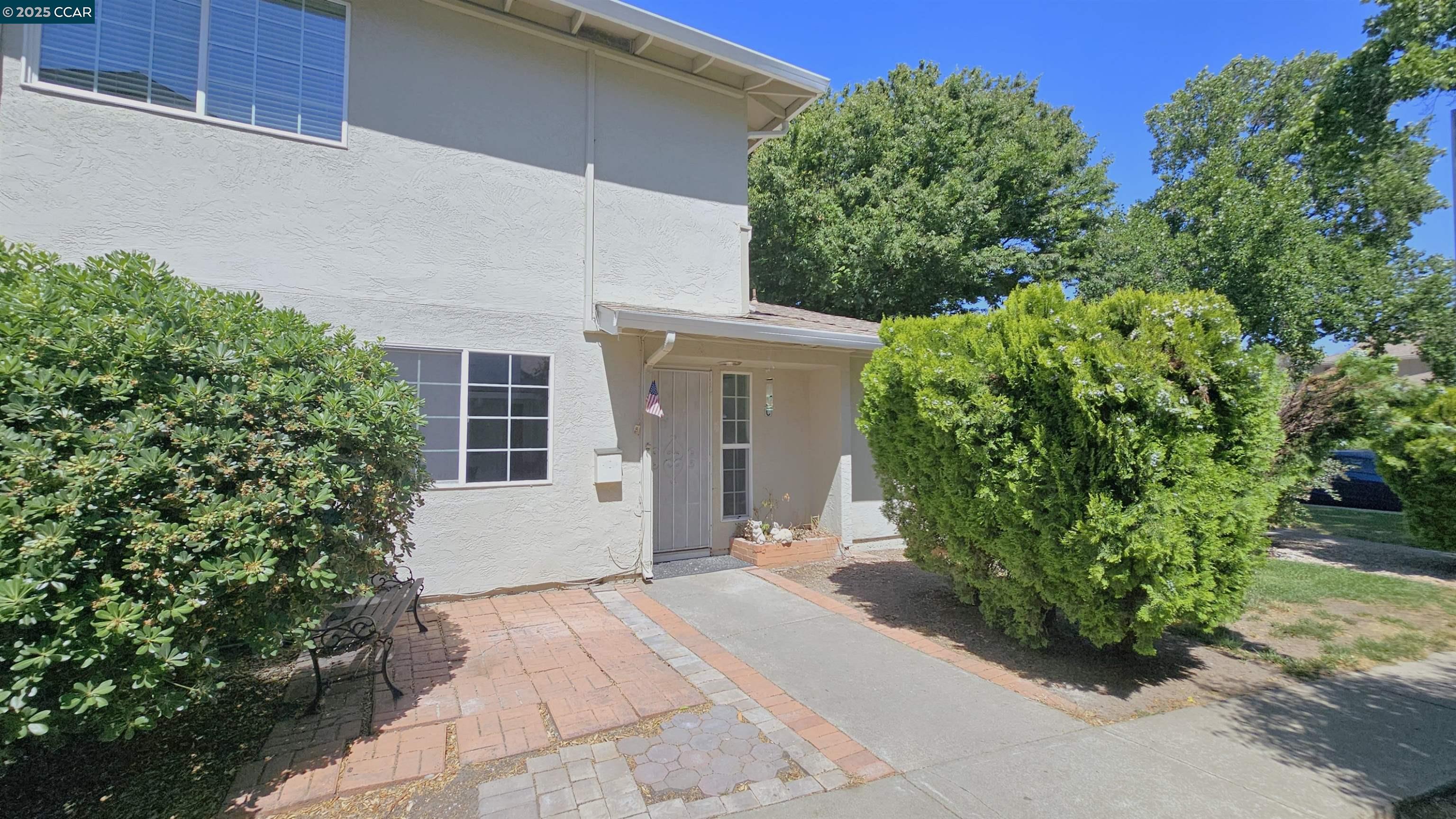 1446 Del Rio Cir # C, Concord, California 94518, 2 Bedrooms Bedrooms, 6 Rooms Rooms,1 BathroomBathrooms,Residential Lease,For Rent,1446 Del Rio Cir # C,41102158