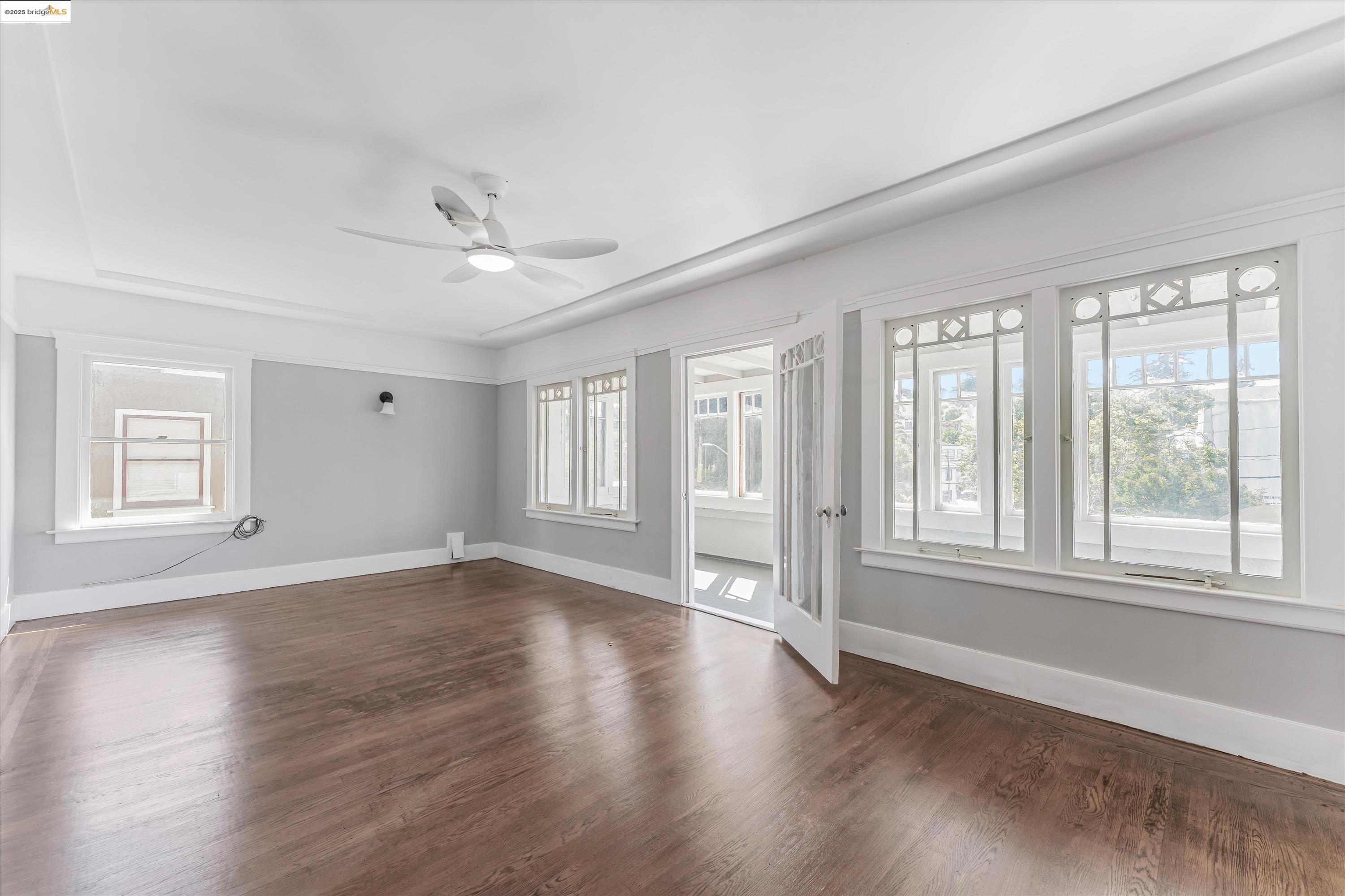 Detail Gallery Image 26 of 47 For 3531 Lakeshore Ave, Oakland,  CA 94610 - 4 Beds | 1/1 Baths