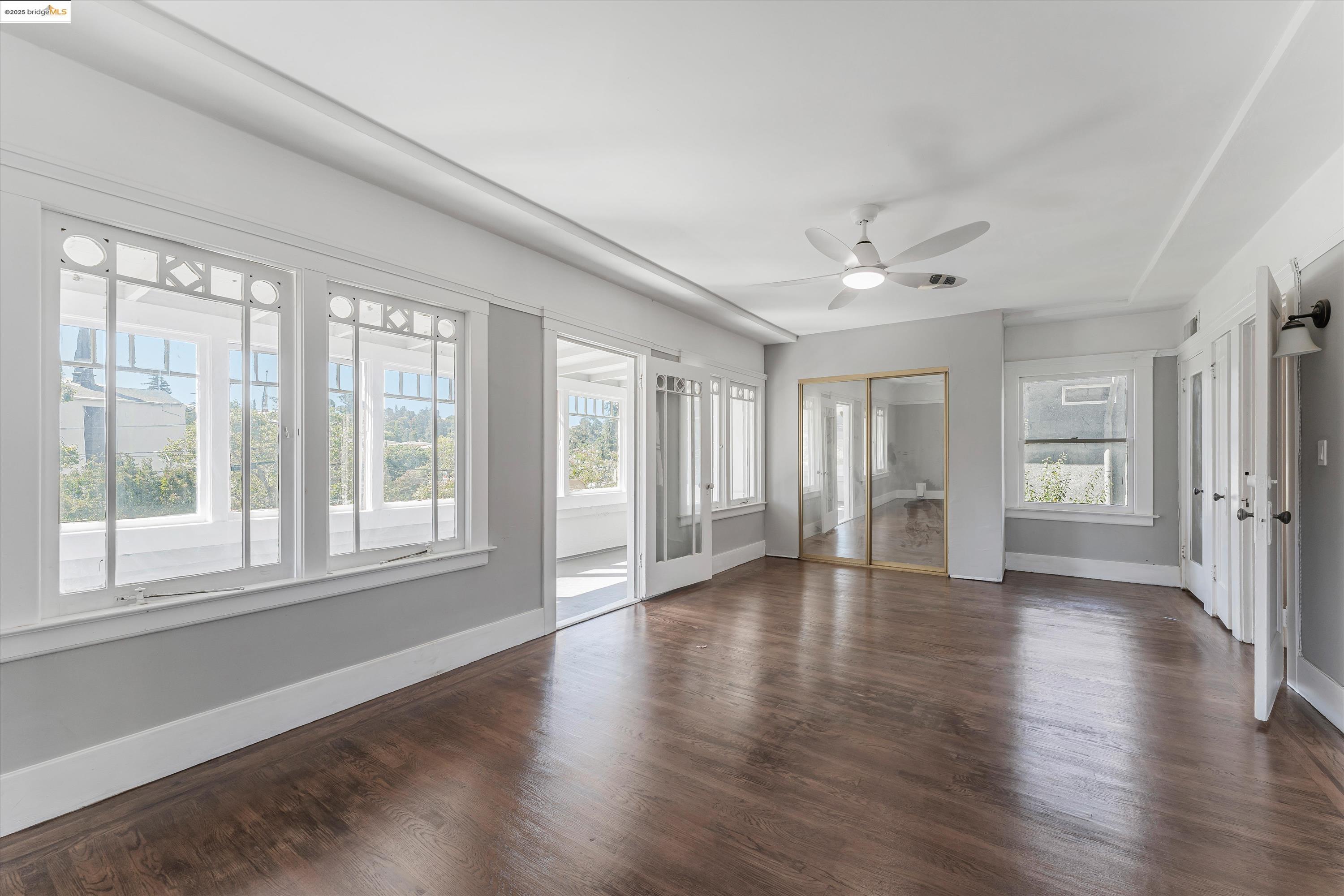 Detail Gallery Image 28 of 47 For 3531 Lakeshore Ave, Oakland,  CA 94610 - 4 Beds | 1/1 Baths