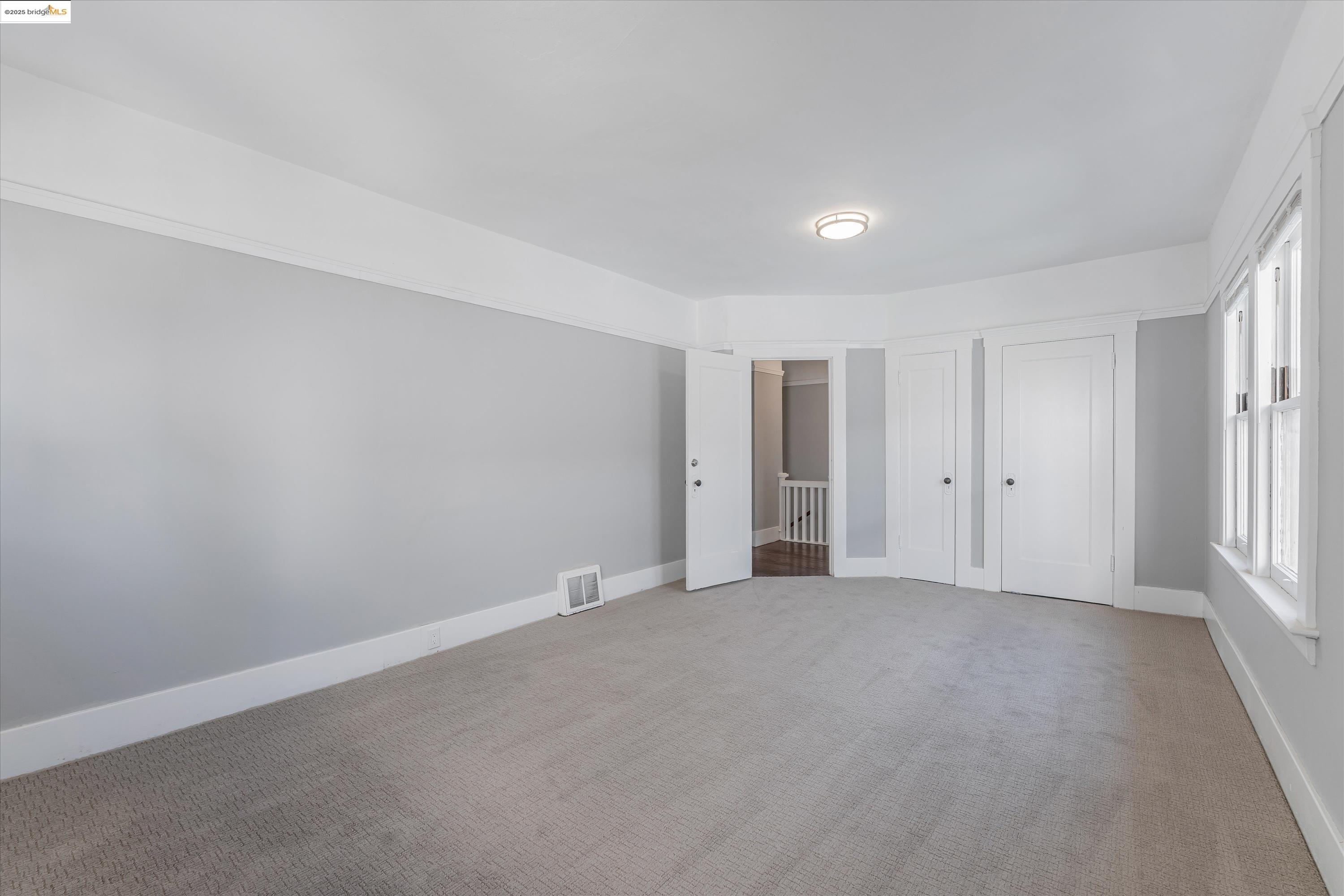 Detail Gallery Image 31 of 47 For 3531 Lakeshore Ave, Oakland,  CA 94610 - 4 Beds | 1/1 Baths