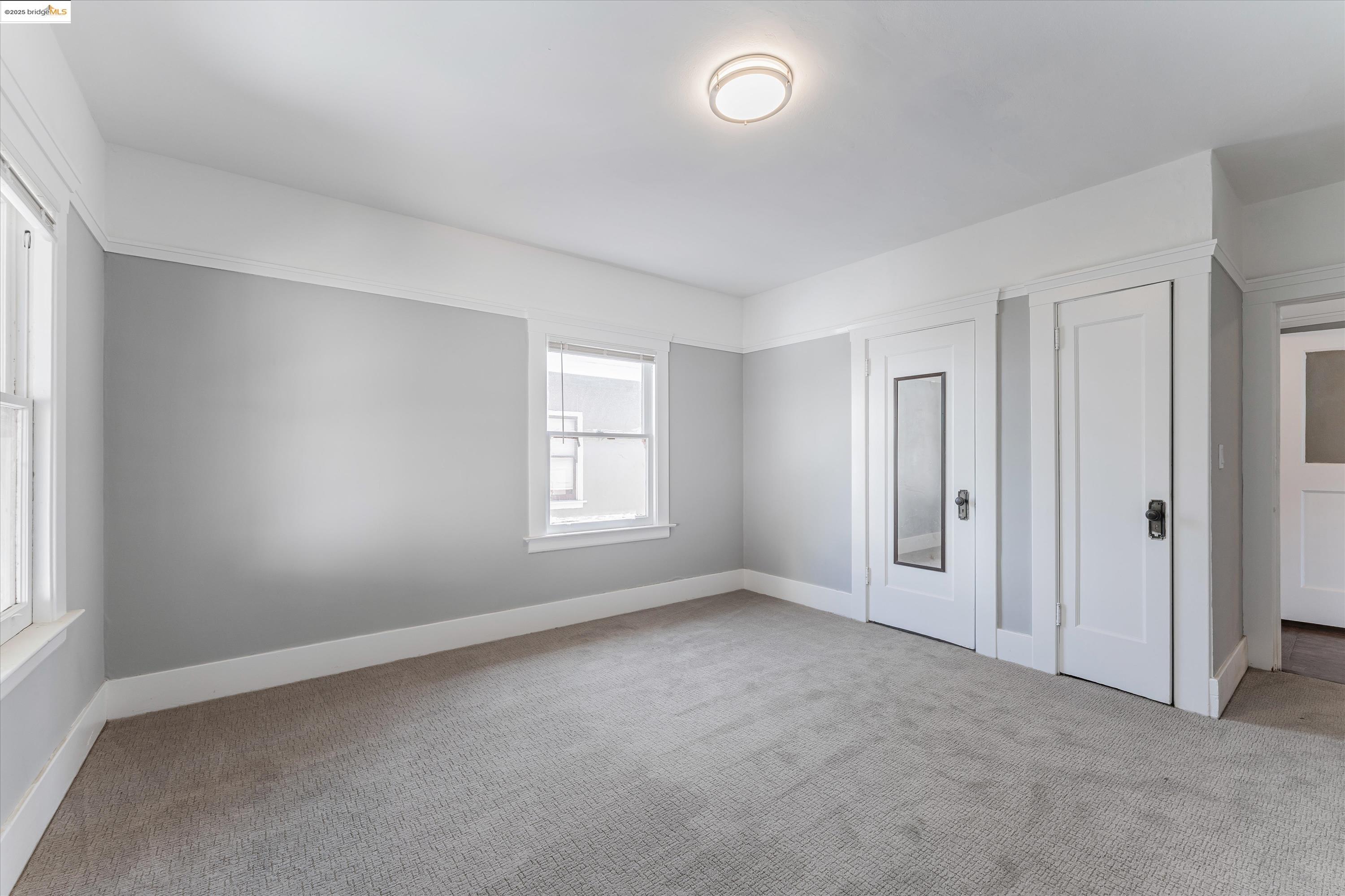 Detail Gallery Image 33 of 47 For 3531 Lakeshore Ave, Oakland,  CA 94610 - 4 Beds | 1/1 Baths