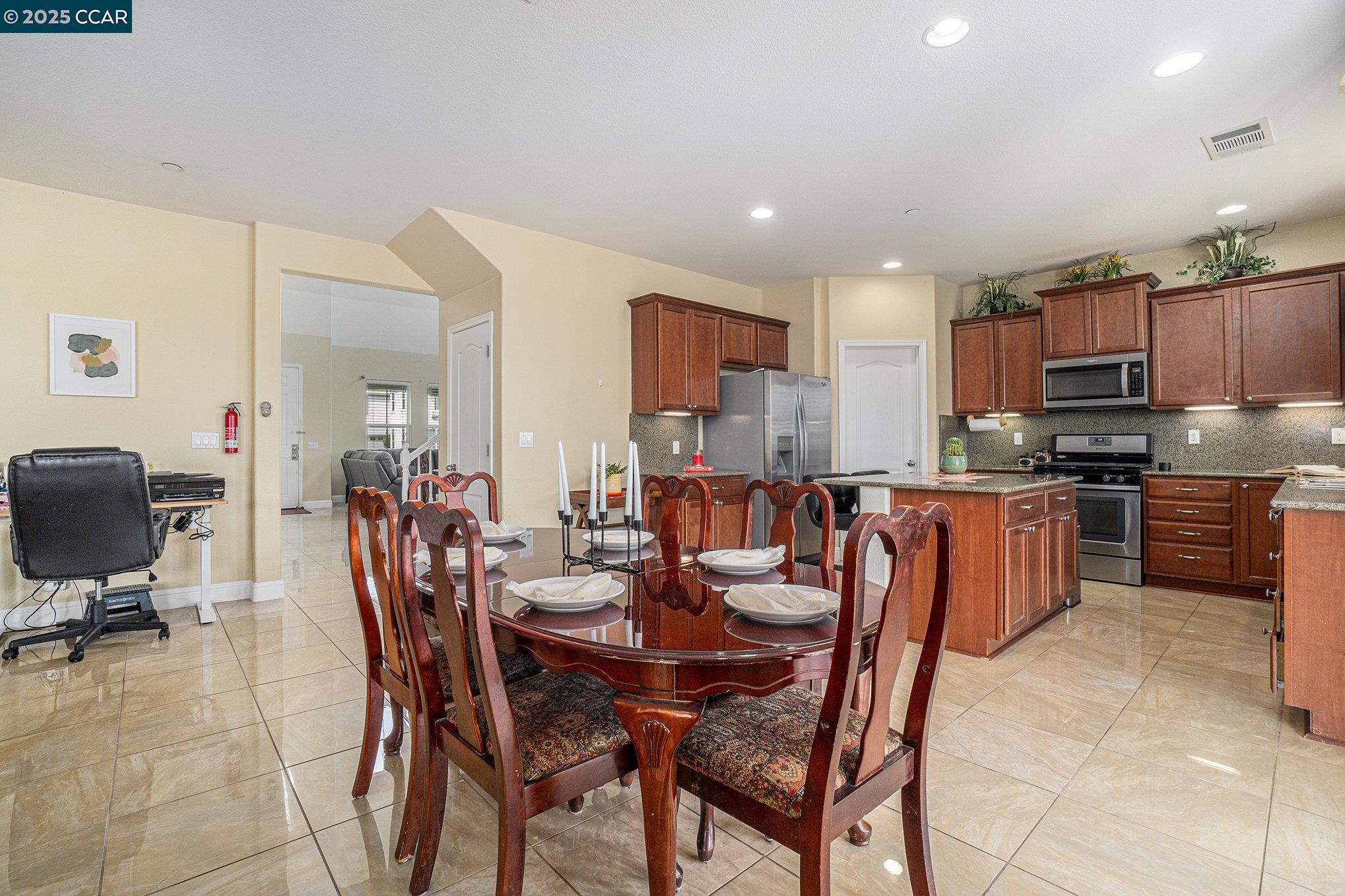 1124 Europena Drive, Brentwood, California 94513, 5 Bedrooms Bedrooms, 11 Rooms Rooms,3 BathroomsBathrooms,Residential Lease,For Rent,1124 Europena Drive,41102161