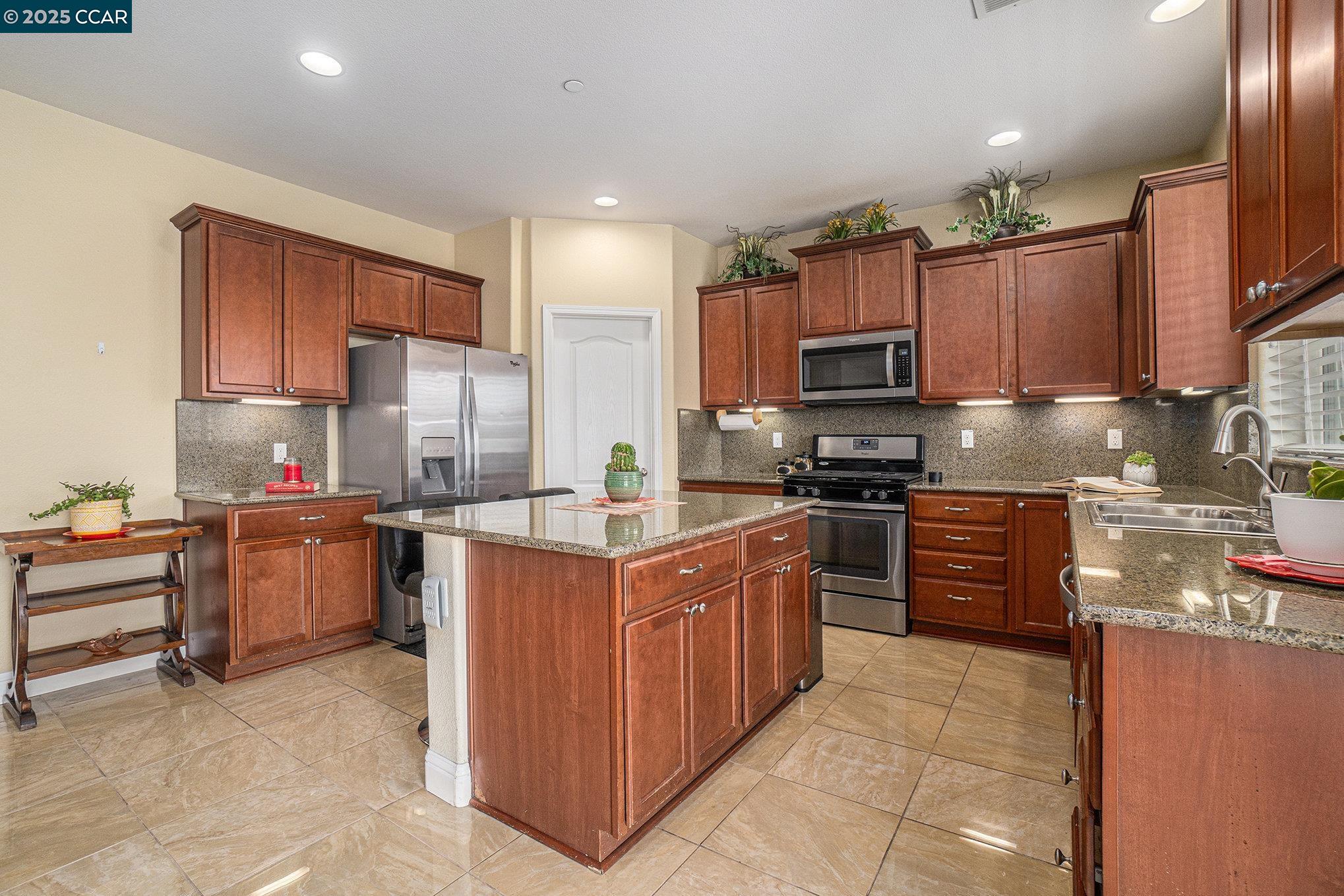1124 Europena Drive, Brentwood, California 94513, 5 Bedrooms Bedrooms, 11 Rooms Rooms,3 BathroomsBathrooms,Residential Lease,For Rent,1124 Europena Drive,41102161