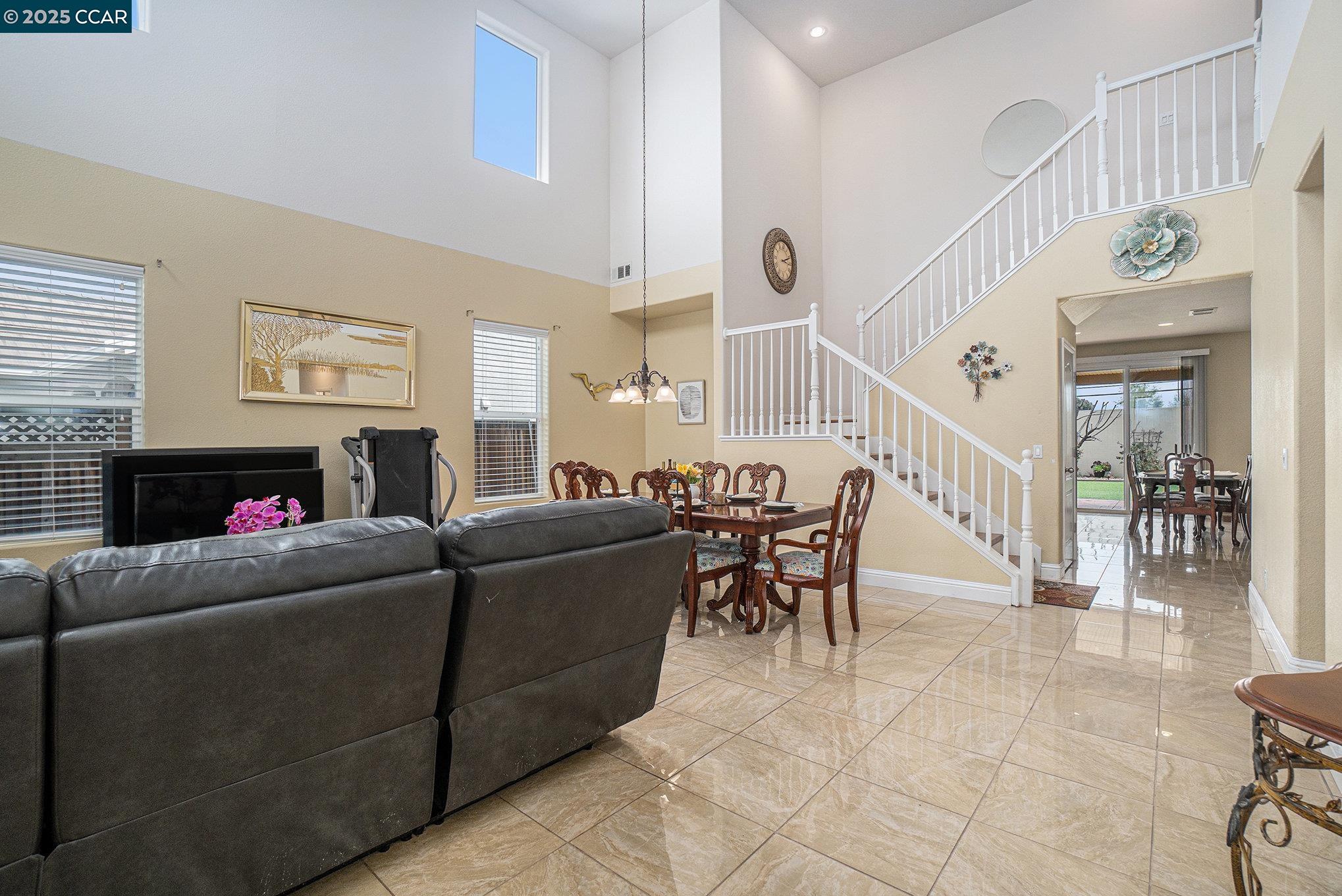 1124 Europena Drive, Brentwood, California 94513, 5 Bedrooms Bedrooms, 11 Rooms Rooms,3 BathroomsBathrooms,Residential Lease,For Rent,1124 Europena Drive,41102161