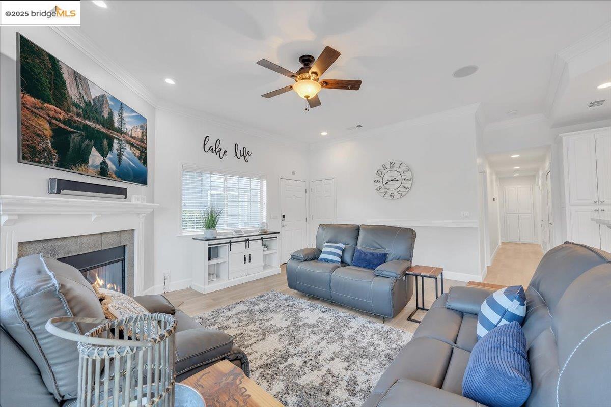 Detail Gallery Image 11 of 60 For 1031 Shoreline Dr. #8,  Copperopolis,  CA 95228 - 3 Beds | 2 Baths