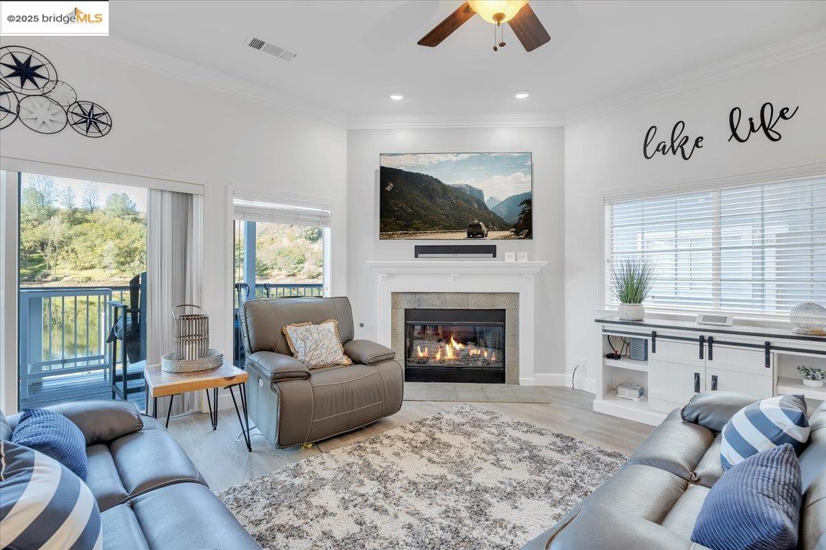 Detail Gallery Image 12 of 60 For 1031 Shoreline Dr. #8,  Copperopolis,  CA 95228 - 3 Beds | 2 Baths