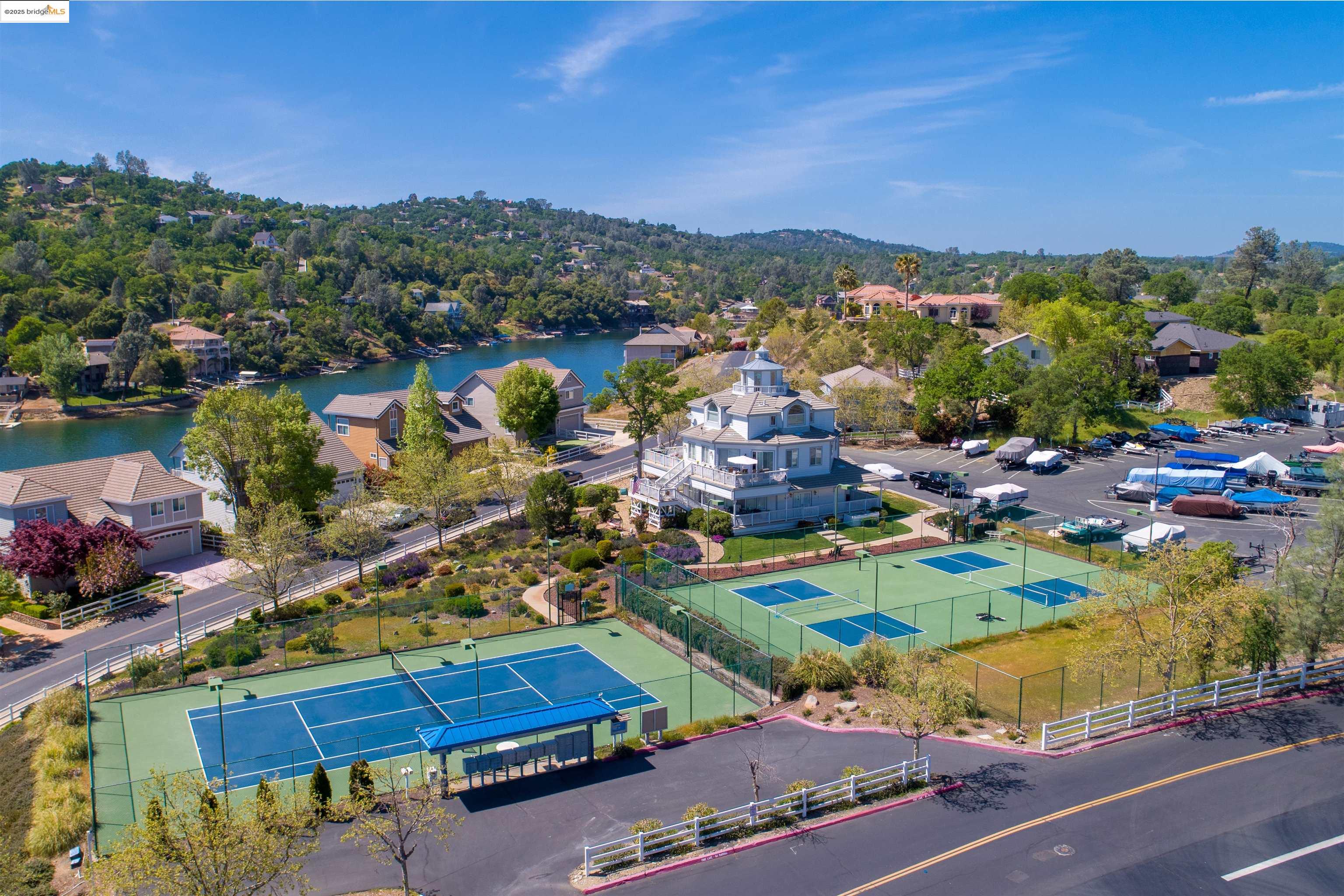 Detail Gallery Image 48 of 60 For 1031 Shoreline Dr. #8,  Copperopolis,  CA 95228 - 3 Beds | 2 Baths