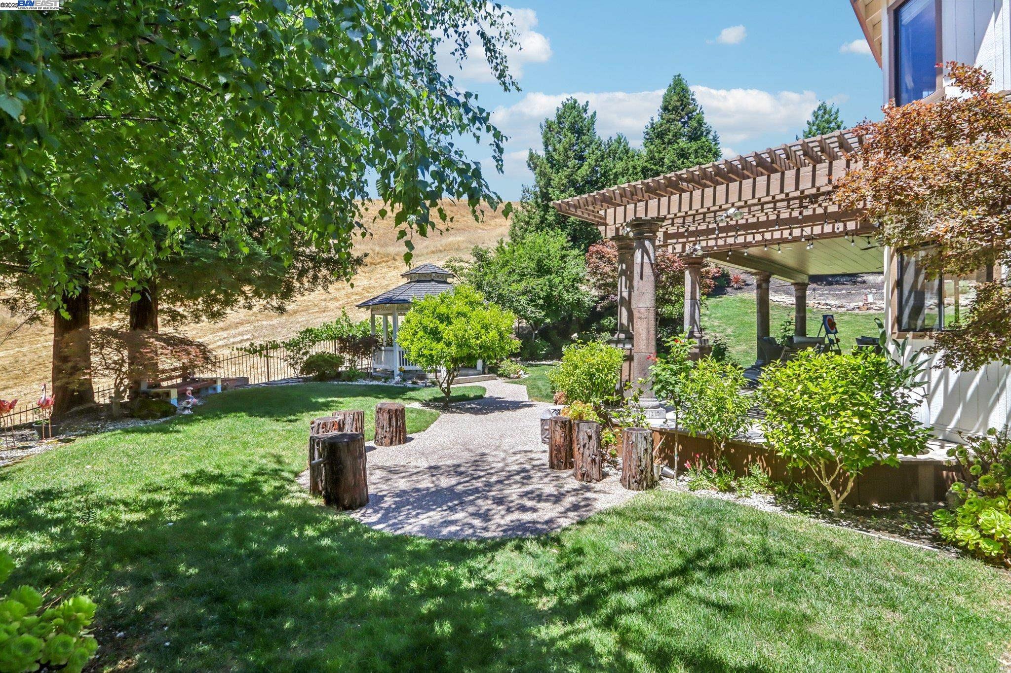 3745 Deer Trail Ct, Danville, California 94506, 4 Bedrooms Bedrooms, 11 Rooms Rooms,3 BathroomsBathrooms,Residential Lease,For Rent,3745 Deer Trail Ct,41102163