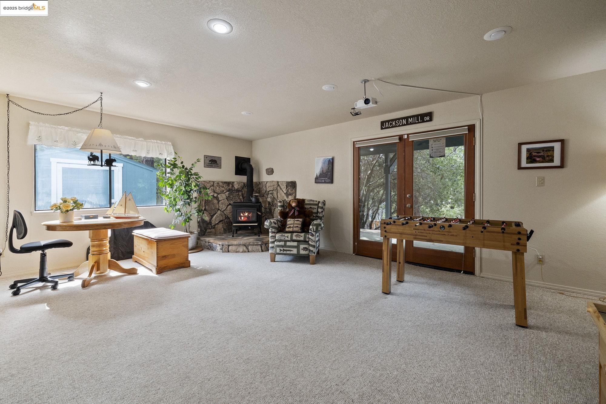 Detail Gallery Image 21 of 54 For 12955 Jackson Mill Dr, Groveland,  CA 95321 - 3 Beds | 3 Baths
