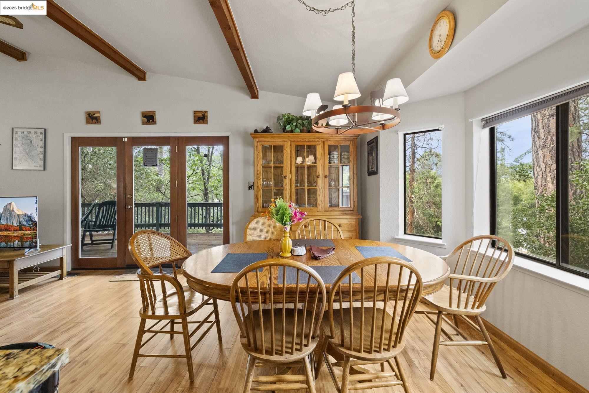 Detail Gallery Image 4 of 54 For 12955 Jackson Mill Dr, Groveland,  CA 95321 - 3 Beds | 3 Baths