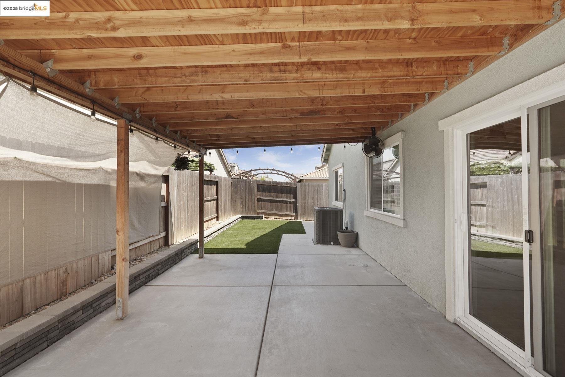 Detail Gallery Image 22 of 23 For 1851 Berlanda Ln, Lodi,  CA 95242 - 3 Beds | 2 Baths