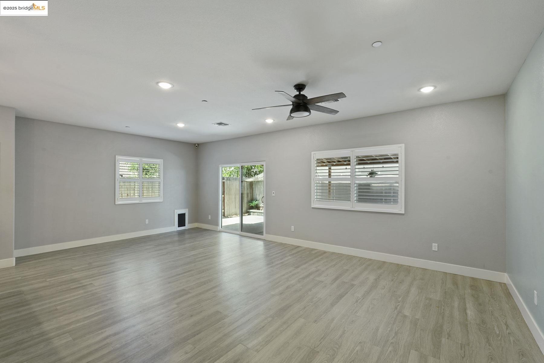 Detail Gallery Image 10 of 23 For 1851 Berlanda Ln, Lodi,  CA 95242 - 3 Beds | 2 Baths