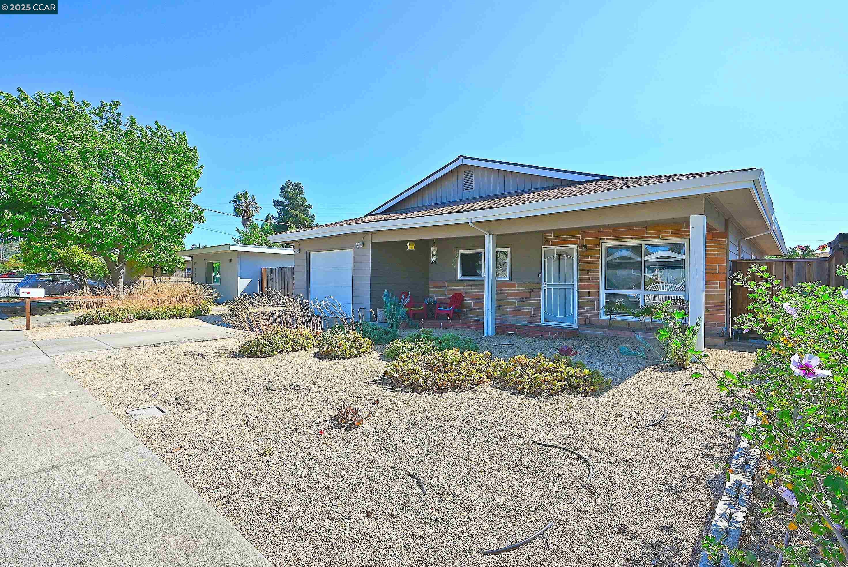 Detail Gallery Image 1 of 1 For 4100 Rita Dr, Martinez,  CA 94553 - 4 Beds | 2 Baths