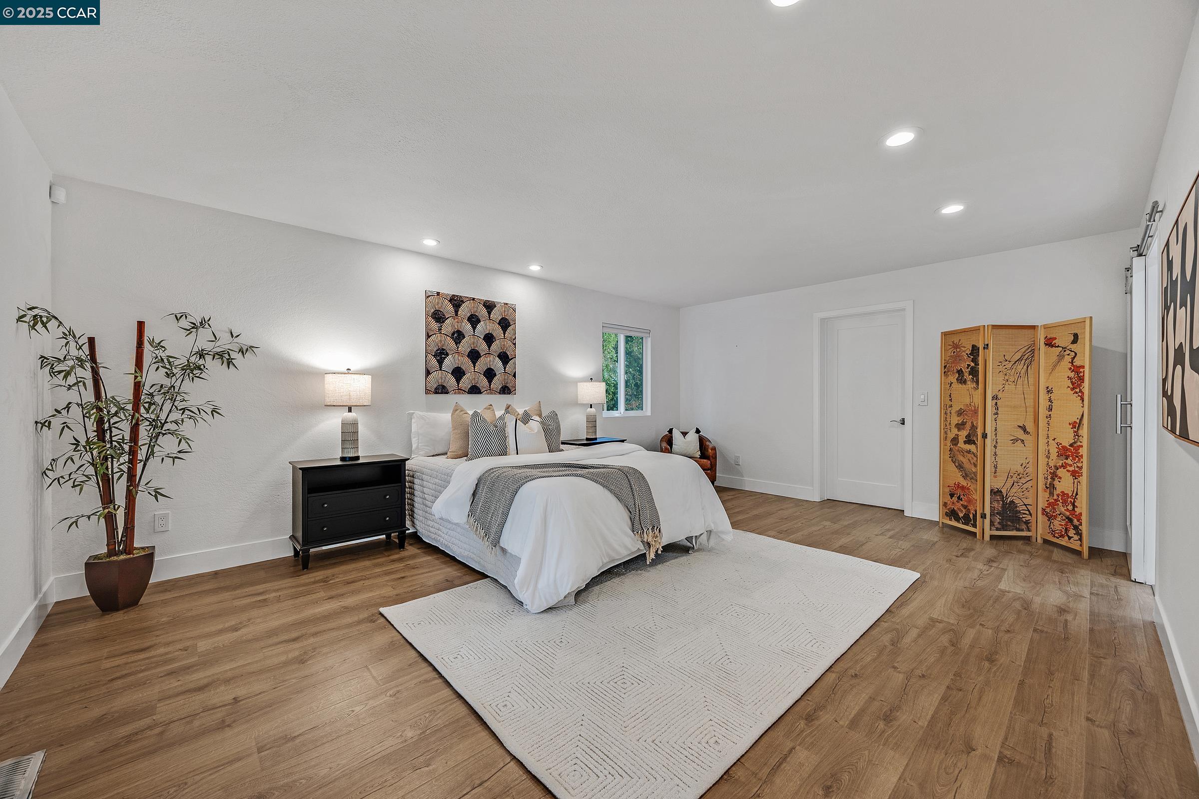 Detail Gallery Image 23 of 38 For 14 Saint Louis Ln, Pleasant Hill,  CA 94523 - 3 Beds | 2/1 Baths