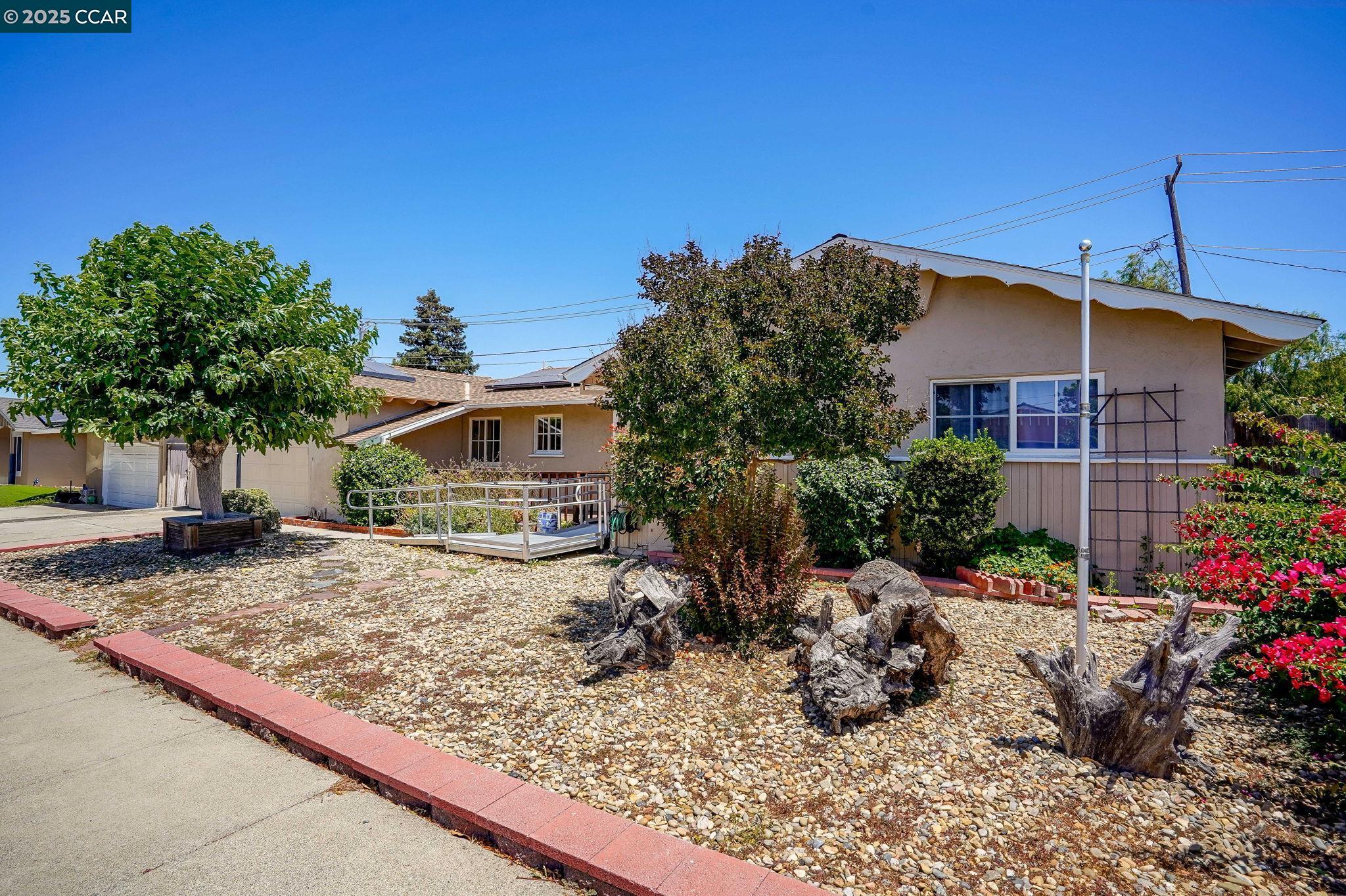 Detail Gallery Image 1 of 1 For 2309 Chickie St, Antioch,  CA 94509 - 4 Beds | 2 Baths