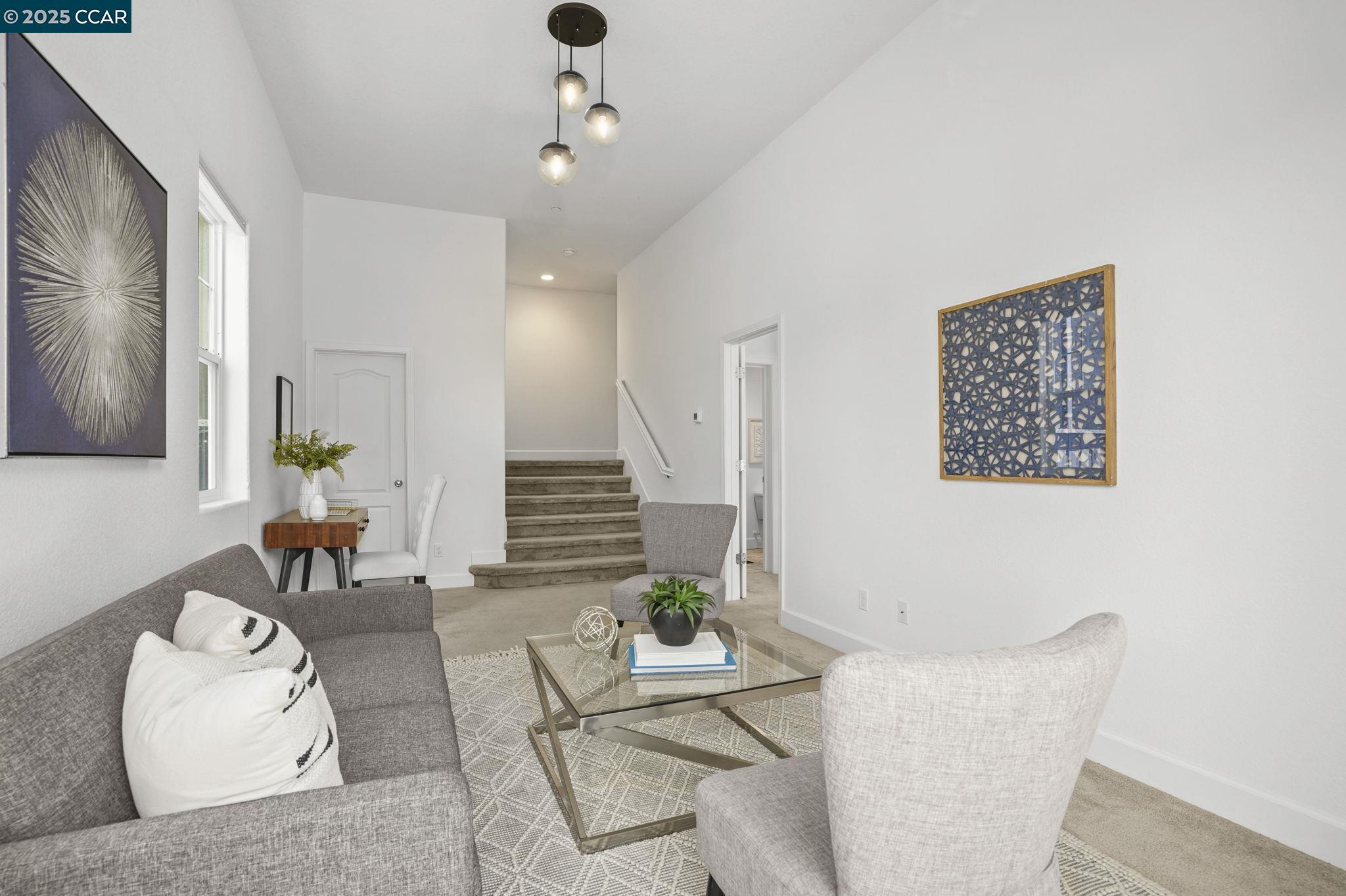 Detail Gallery Image 21 of 31 For 435 Colina Way, El Sobrante,  CA 94803 - 4 Beds | 3/1 Baths