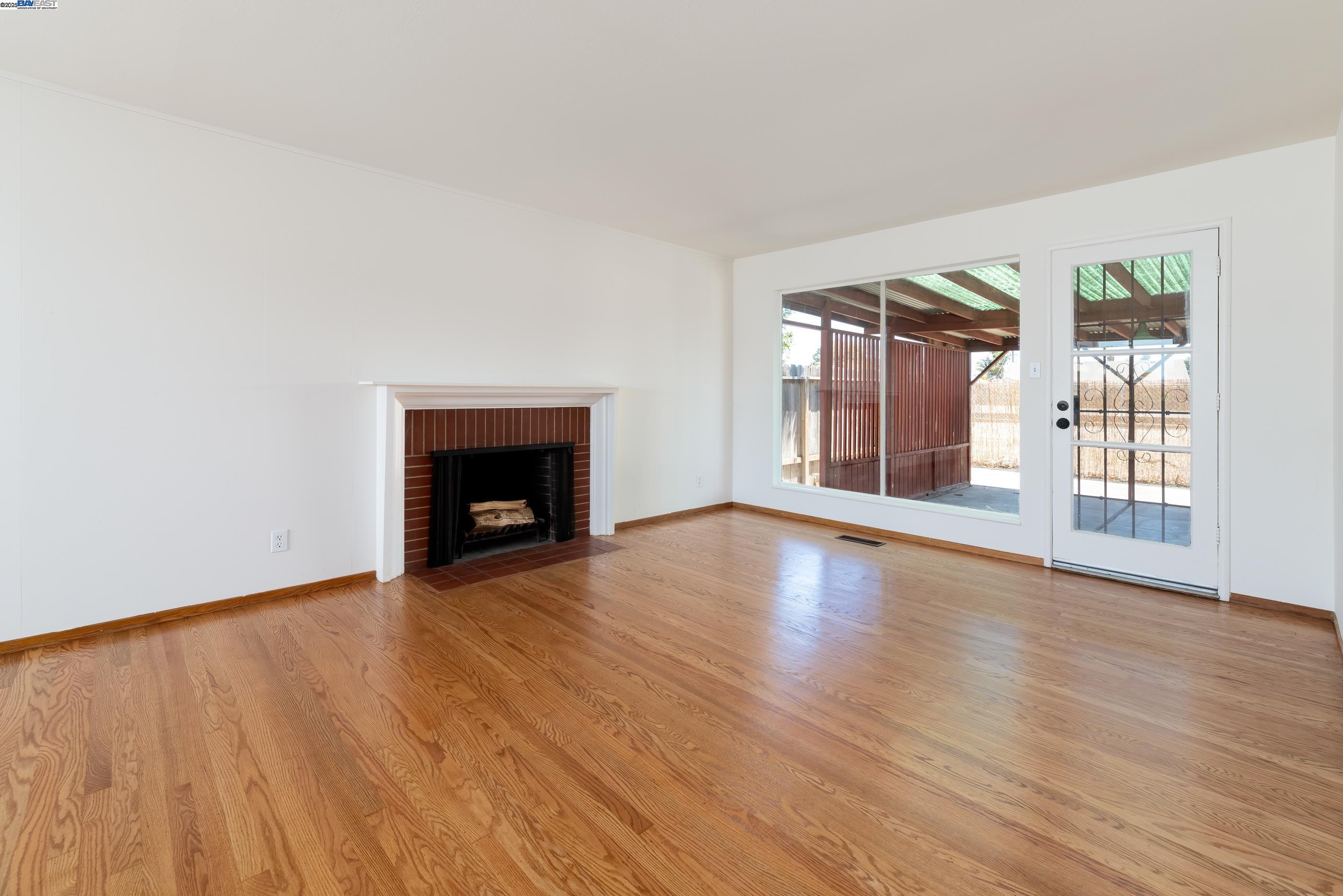 Detail Gallery Image 14 of 35 For 974 Kramer St, San Leandro,  CA 94579 - 3 Beds | 2 Baths