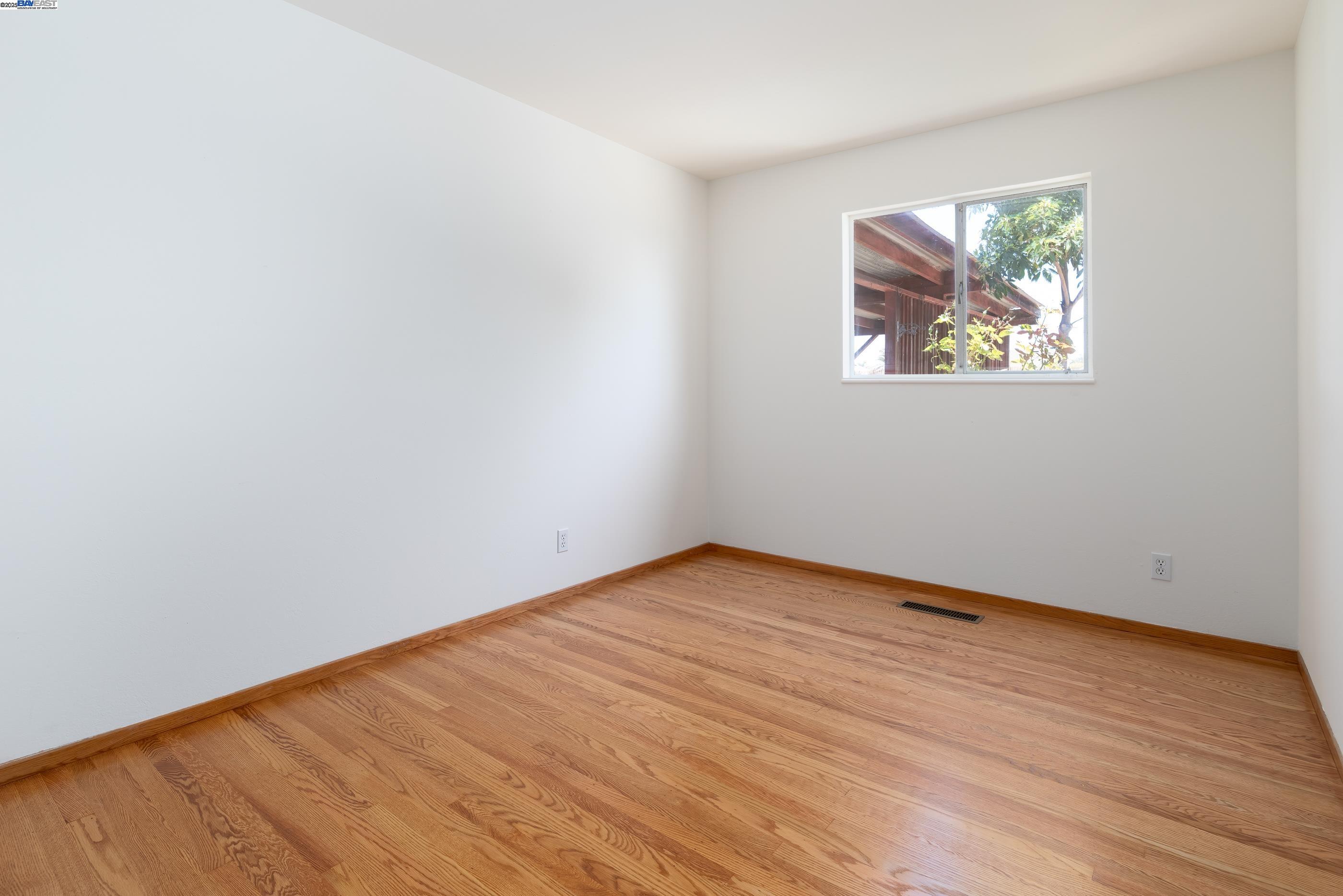 Detail Gallery Image 22 of 35 For 974 Kramer St, San Leandro,  CA 94579 - 3 Beds | 2 Baths