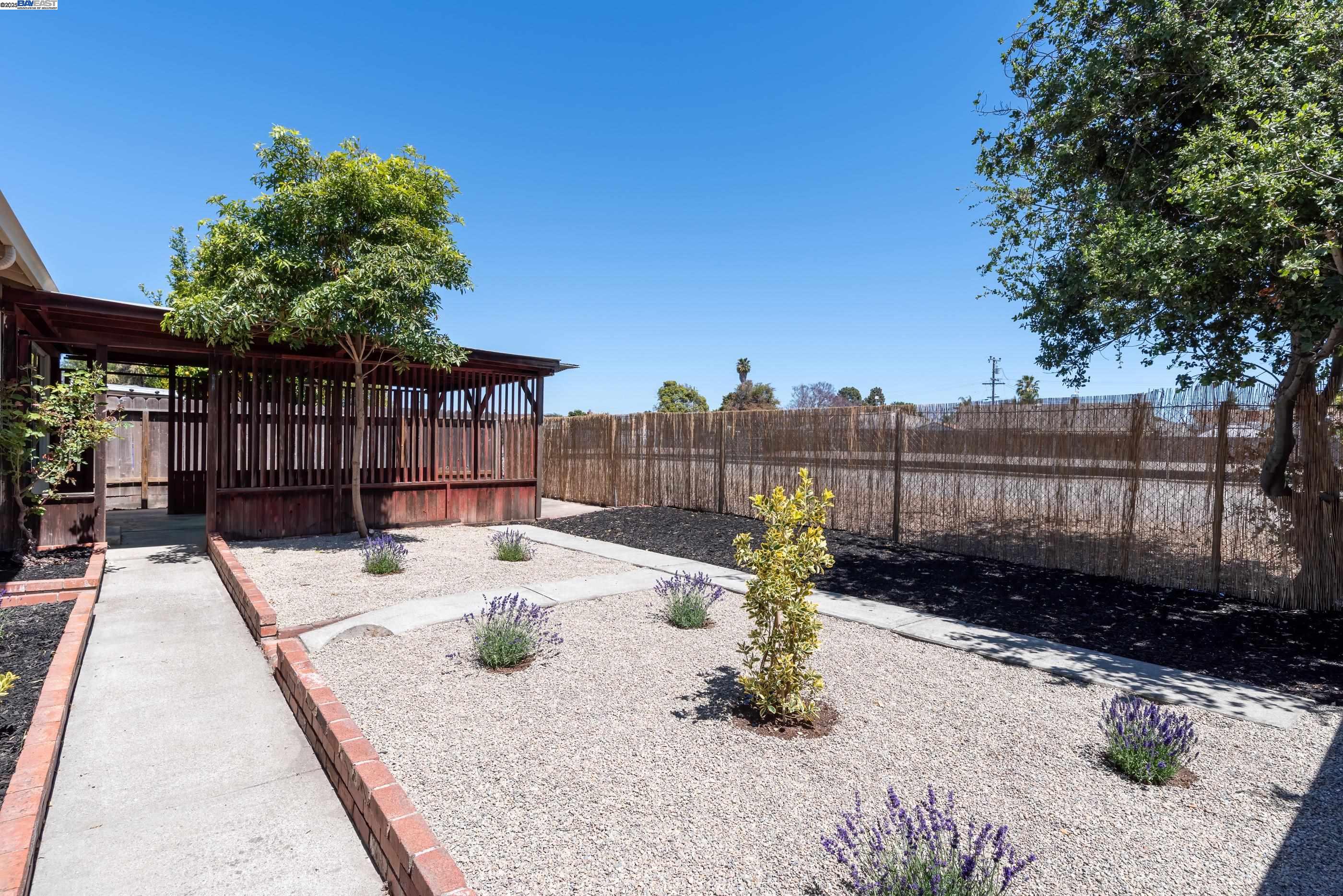 Detail Gallery Image 32 of 35 For 974 Kramer St, San Leandro,  CA 94579 - 3 Beds | 2 Baths