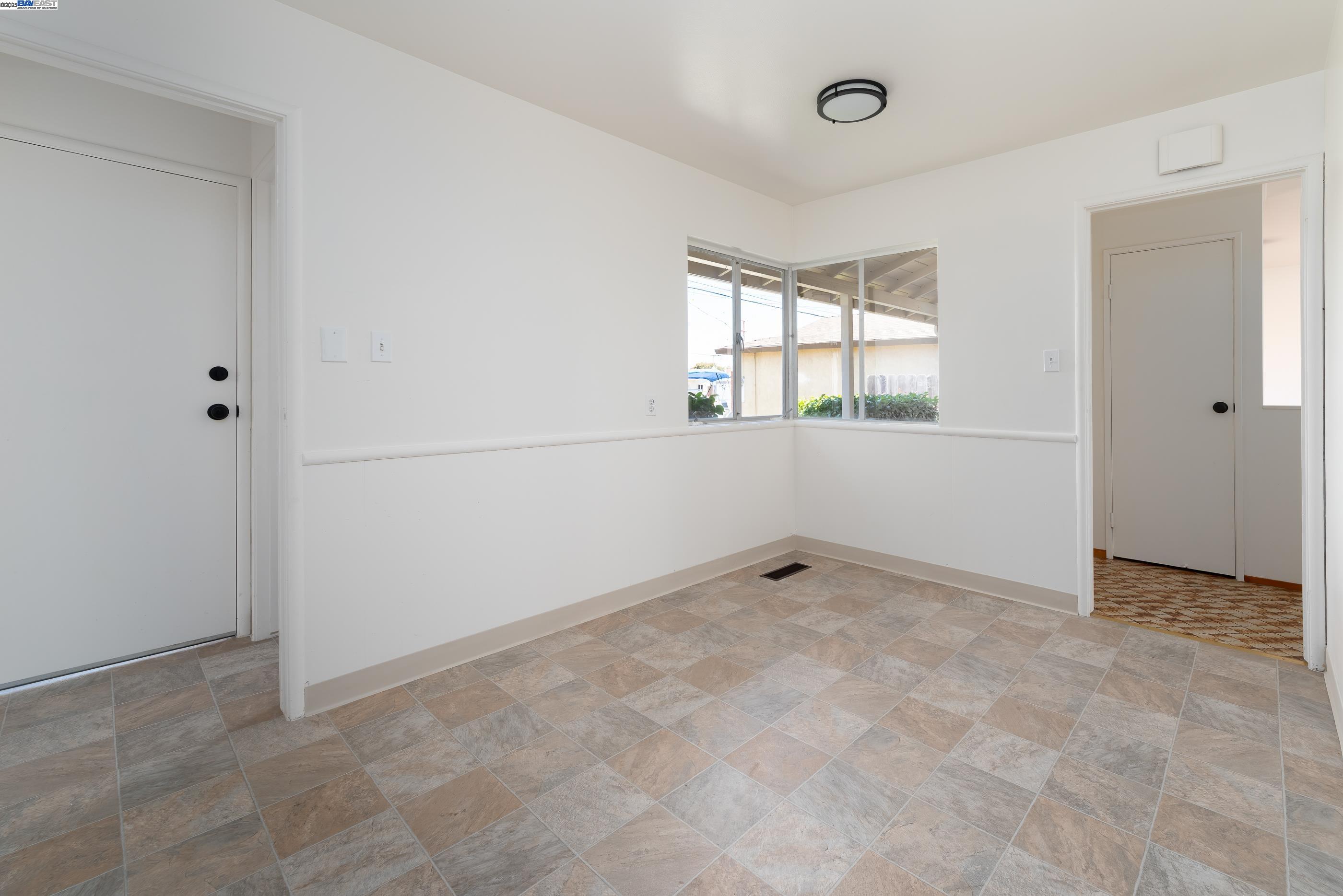 Detail Gallery Image 10 of 35 For 974 Kramer St, San Leandro,  CA 94579 - 3 Beds | 2 Baths