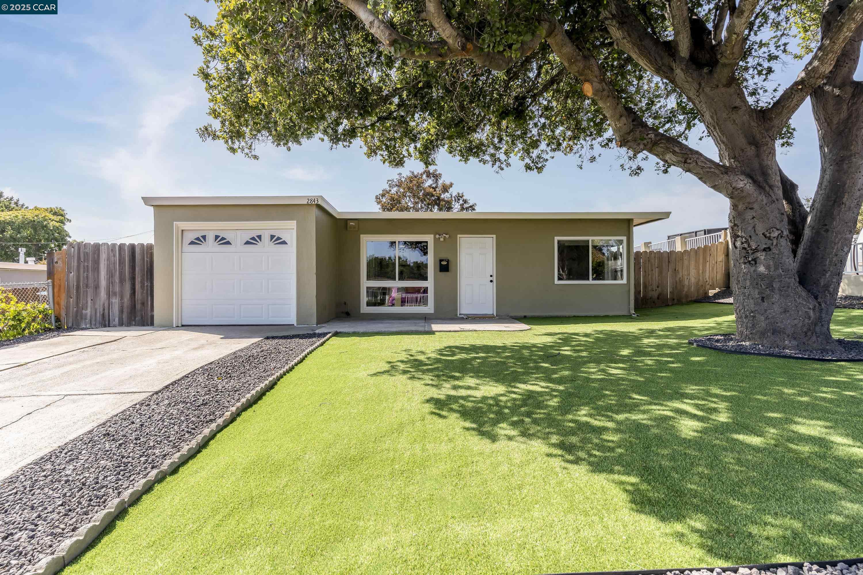 Detail Gallery Image 2 of 47 For 2843 Moyers Rd, Richmond,  CA 94806 - 3 Beds | 1 Baths