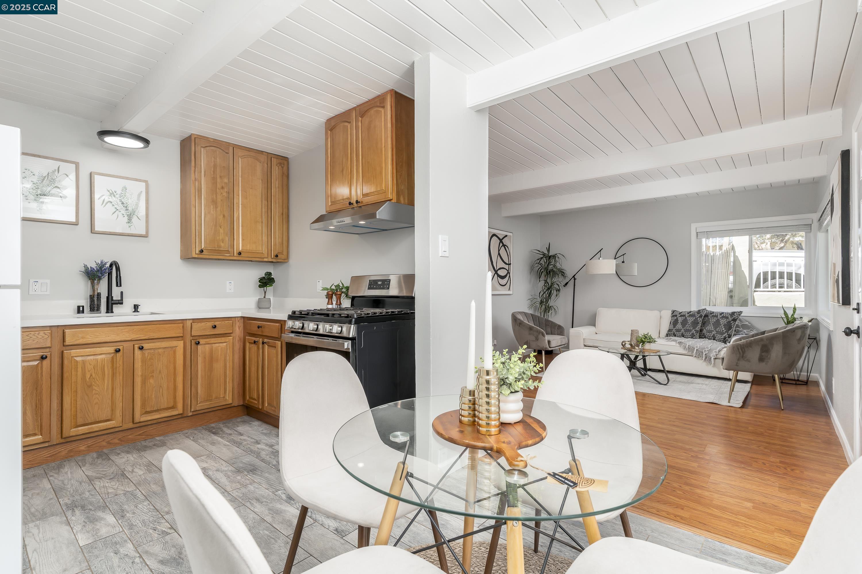 Detail Gallery Image 10 of 47 For 2843 Moyers Rd, Richmond,  CA 94806 - 3 Beds | 1 Baths