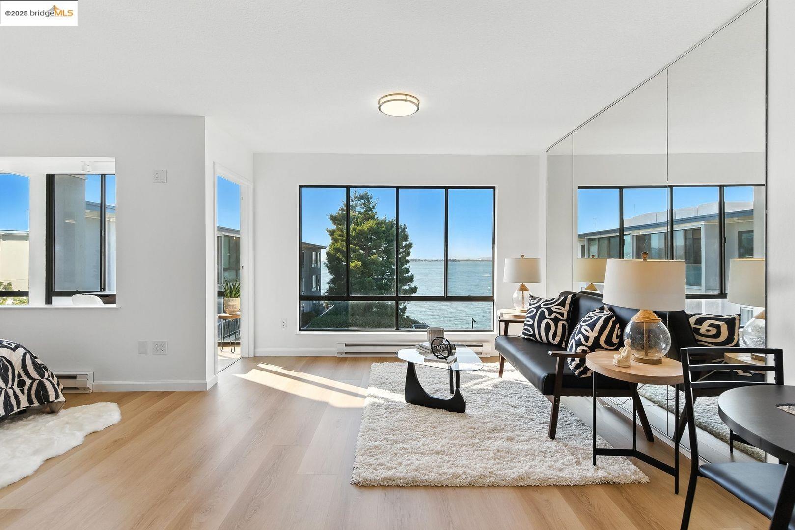 Detail Gallery Image 1 of 1 For 7 Captain Dr #411,  Emeryville,  CA 94608 - 0 Beds | 1 Baths