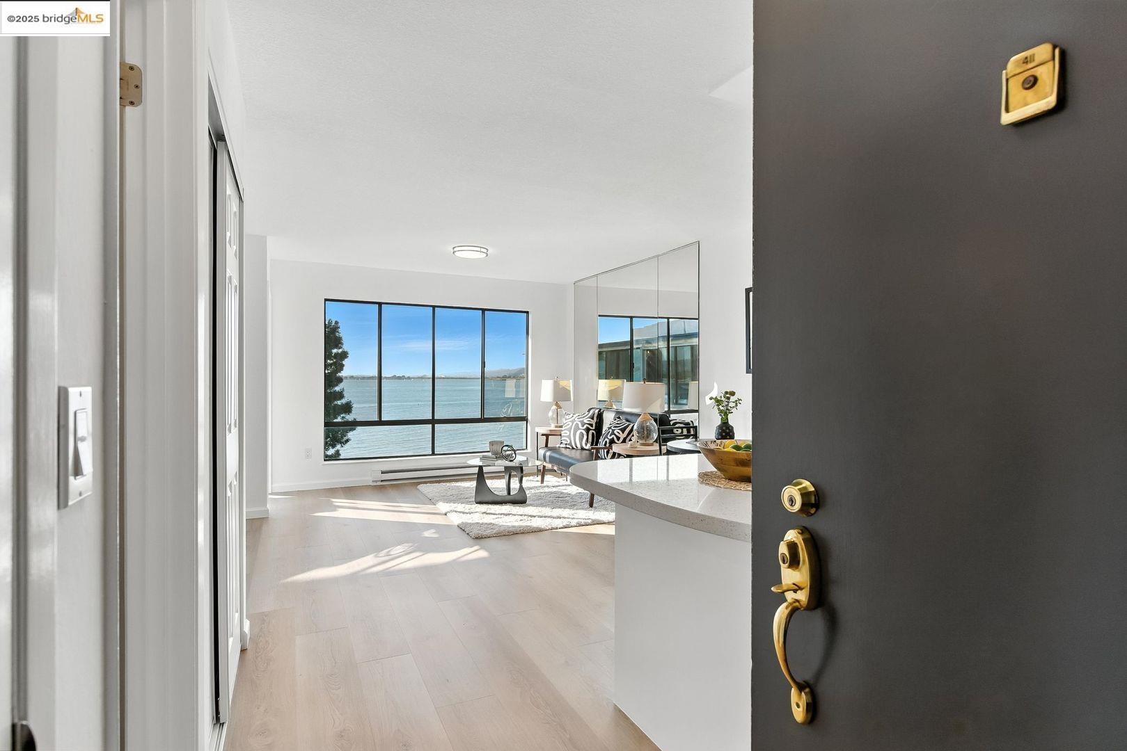 Photo #2: 41102190 Listing 