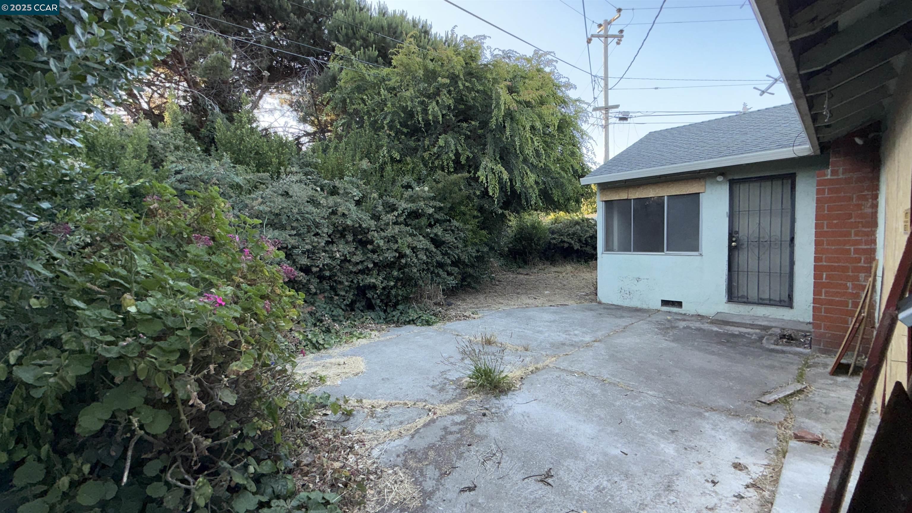 Detail Gallery Image 6 of 6 For 2946 Oxford Ave, Richmond,  CA 94806 - 4 Beds | 2 Baths