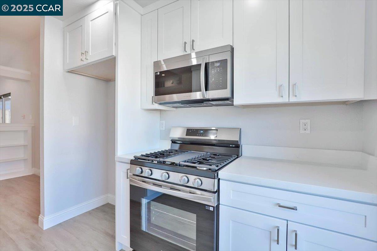 Detail Gallery Image 12 of 28 For 8301 Brixham Ct, Antelope,  CA 95843 - 2 Beds | 2 Baths