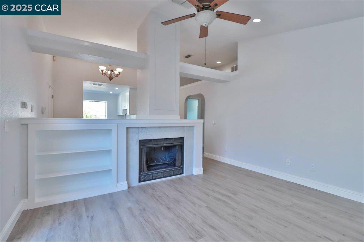 Detail Gallery Image 13 of 28 For 8301 Brixham Ct, Antelope,  CA 95843 - 2 Beds | 2 Baths