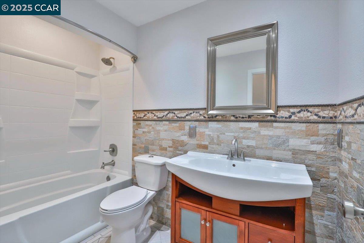 Detail Gallery Image 24 of 28 For 8301 Brixham Ct, Antelope,  CA 95843 - 2 Beds | 2 Baths