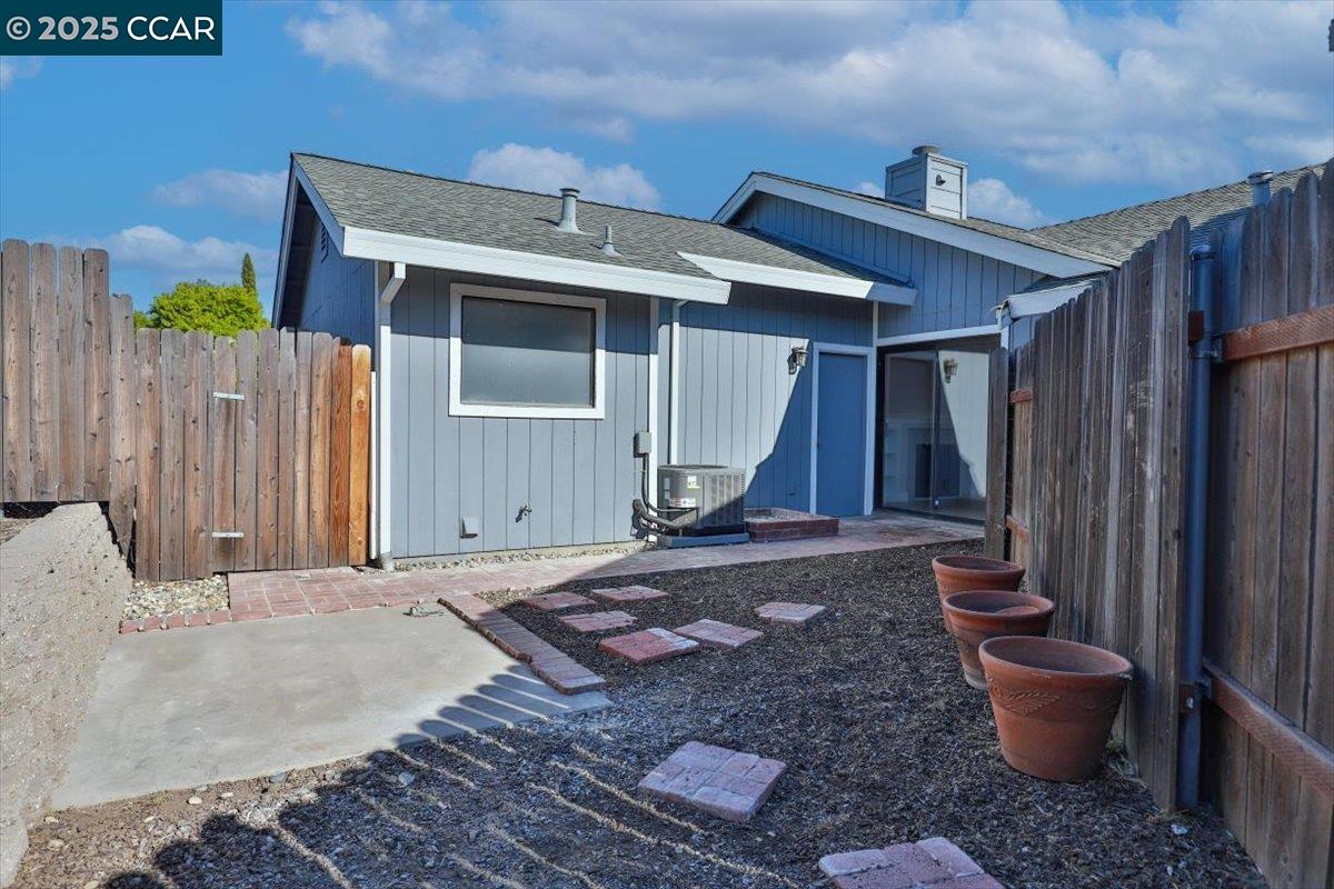 Detail Gallery Image 25 of 28 For 8301 Brixham Ct, Antelope,  CA 95843 - 2 Beds | 2 Baths