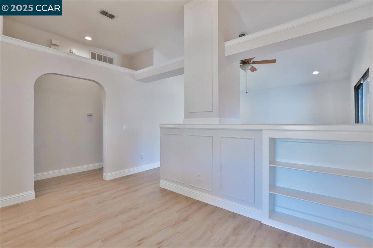 Detail Gallery Image 6 of 28 For 8301 Brixham Ct, Antelope,  CA 95843 - 2 Beds | 2 Baths