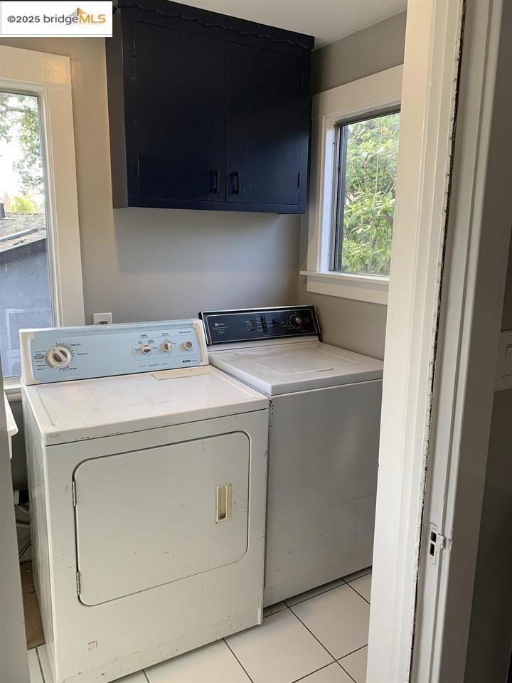 1730 Francisco ST, Berkeley, California 94703, 5 Bedrooms Bedrooms, 11 Rooms Rooms,3 BathroomsBathrooms,Residential Lease,For Rent,1730 Francisco ST,41102200