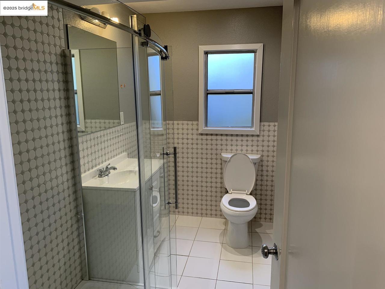 1730 Francisco ST, Berkeley, California 94703, 5 Bedrooms Bedrooms, 11 Rooms Rooms,3 BathroomsBathrooms,Residential Lease,For Rent,1730 Francisco ST,41102200