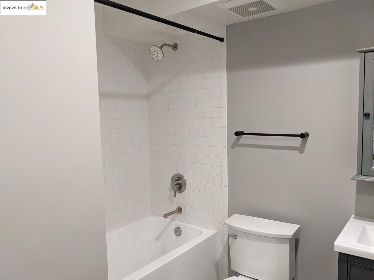 1730 Francisco ST, Berkeley, California 94703, 5 Bedrooms Bedrooms, 11 Rooms Rooms,3 BathroomsBathrooms,Residential Lease,For Rent,1730 Francisco ST,41102200