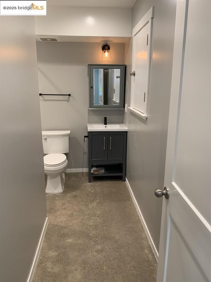 1730 Francisco ST, Berkeley, California 94703, 5 Bedrooms Bedrooms, 11 Rooms Rooms,3 BathroomsBathrooms,Residential Lease,For Rent,1730 Francisco ST,41102200