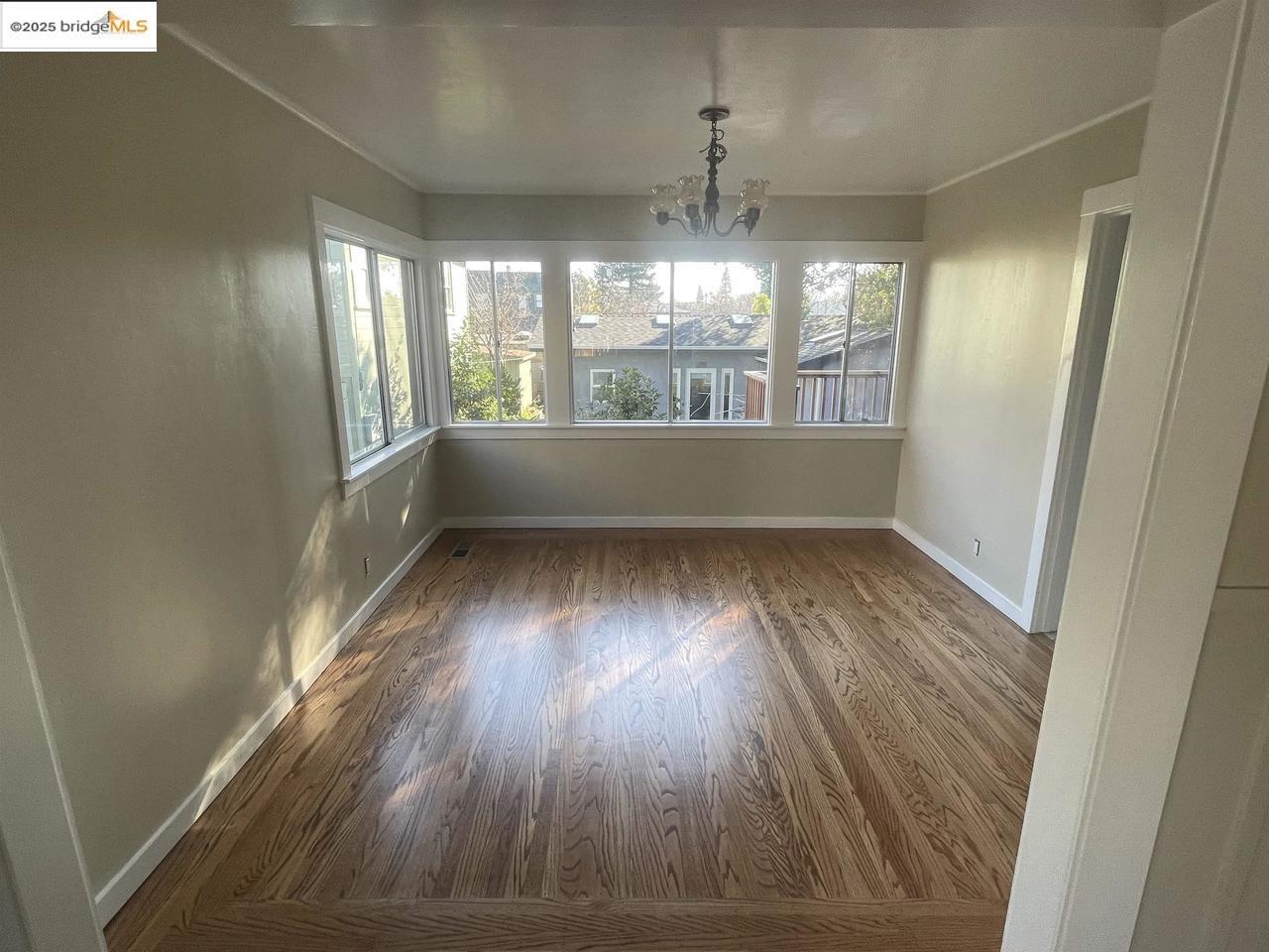 1730 Francisco ST, Berkeley, California 94703, 5 Bedrooms Bedrooms, 11 Rooms Rooms,3 BathroomsBathrooms,Residential Lease,For Rent,1730 Francisco ST,41102200