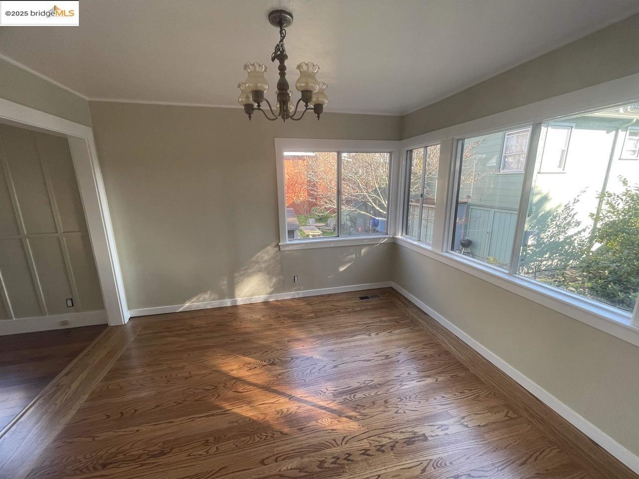 1730 Francisco ST, Berkeley, California 94703, 5 Bedrooms Bedrooms, 11 Rooms Rooms,3 BathroomsBathrooms,Residential Lease,For Rent,1730 Francisco ST,41102200