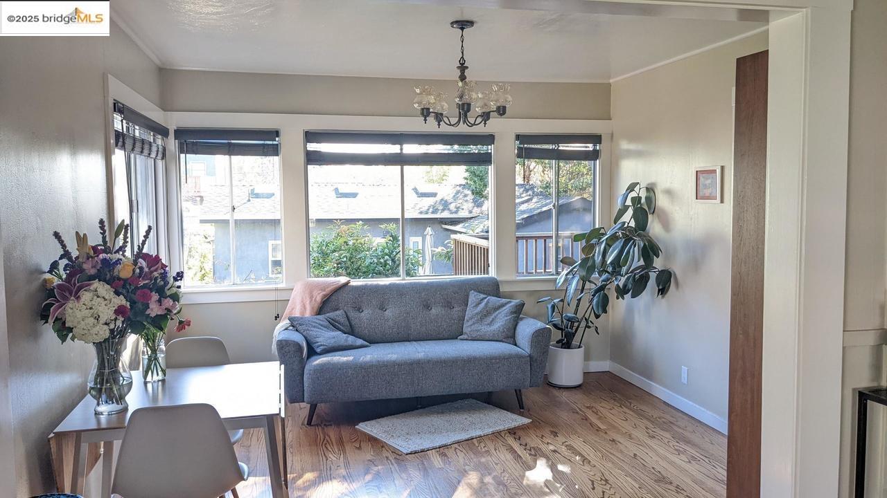 1730 Francisco ST, Berkeley, California 94703, 5 Bedrooms Bedrooms, 11 Rooms Rooms,3 BathroomsBathrooms,Residential Lease,For Rent,1730 Francisco ST,41102200