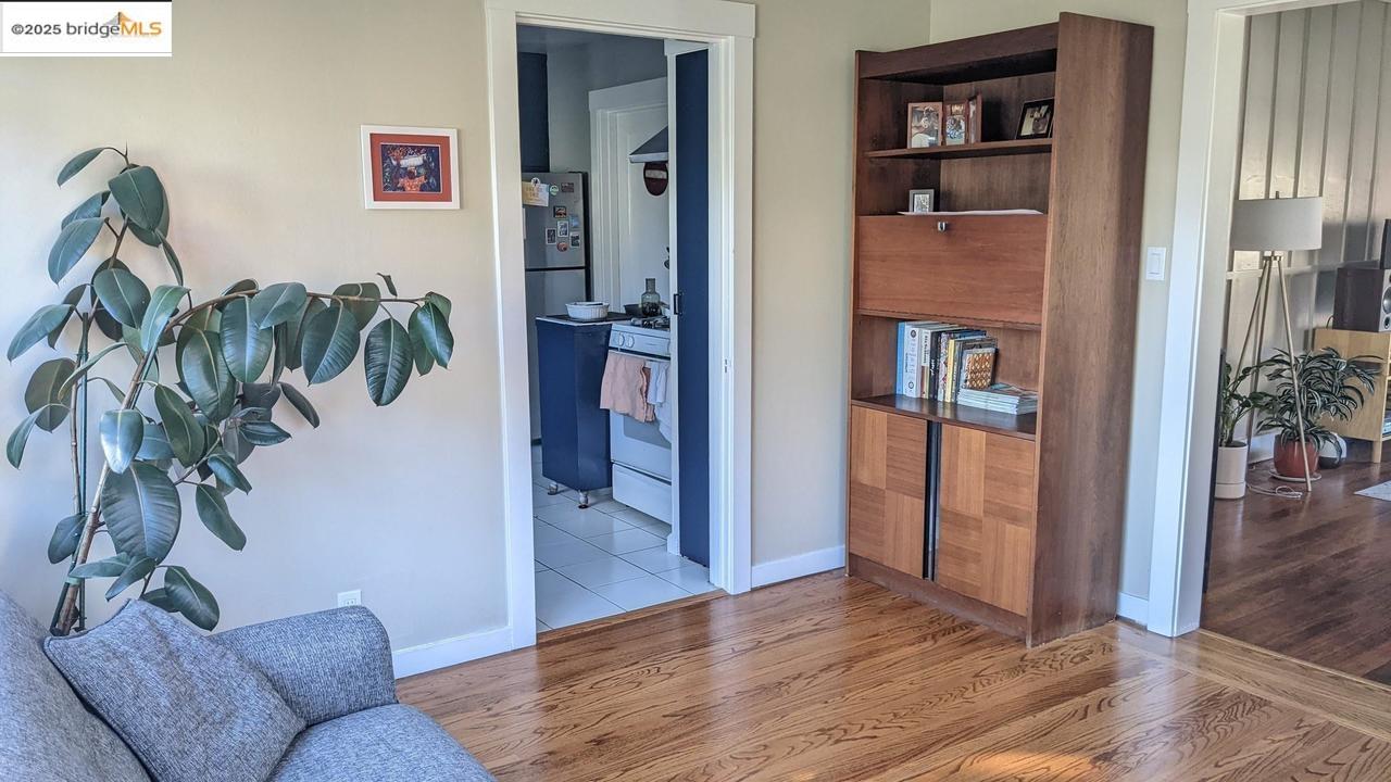 1730 Francisco ST, Berkeley, California 94703, 5 Bedrooms Bedrooms, 11 Rooms Rooms,3 BathroomsBathrooms,Residential Lease,For Rent,1730 Francisco ST,41102200