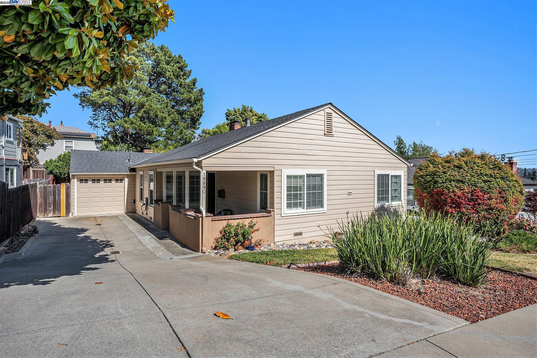 18890 Santa Maria Ave, Castro Valley, California 94546, 3 Bedrooms Bedrooms, 6 Rooms Rooms,2 BathroomsBathrooms,Residential Lease,For Rent,18890 Santa Maria Ave,41102203