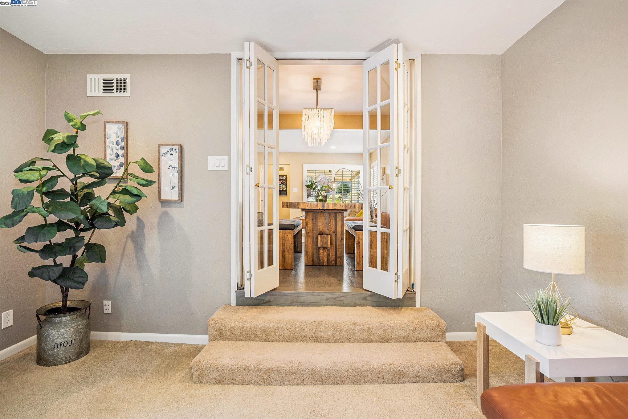 18890 Santa Maria Ave, Castro Valley, California 94546, 3 Bedrooms Bedrooms, 6 Rooms Rooms,2 BathroomsBathrooms,Residential Lease,For Rent,18890 Santa Maria Ave,41102203