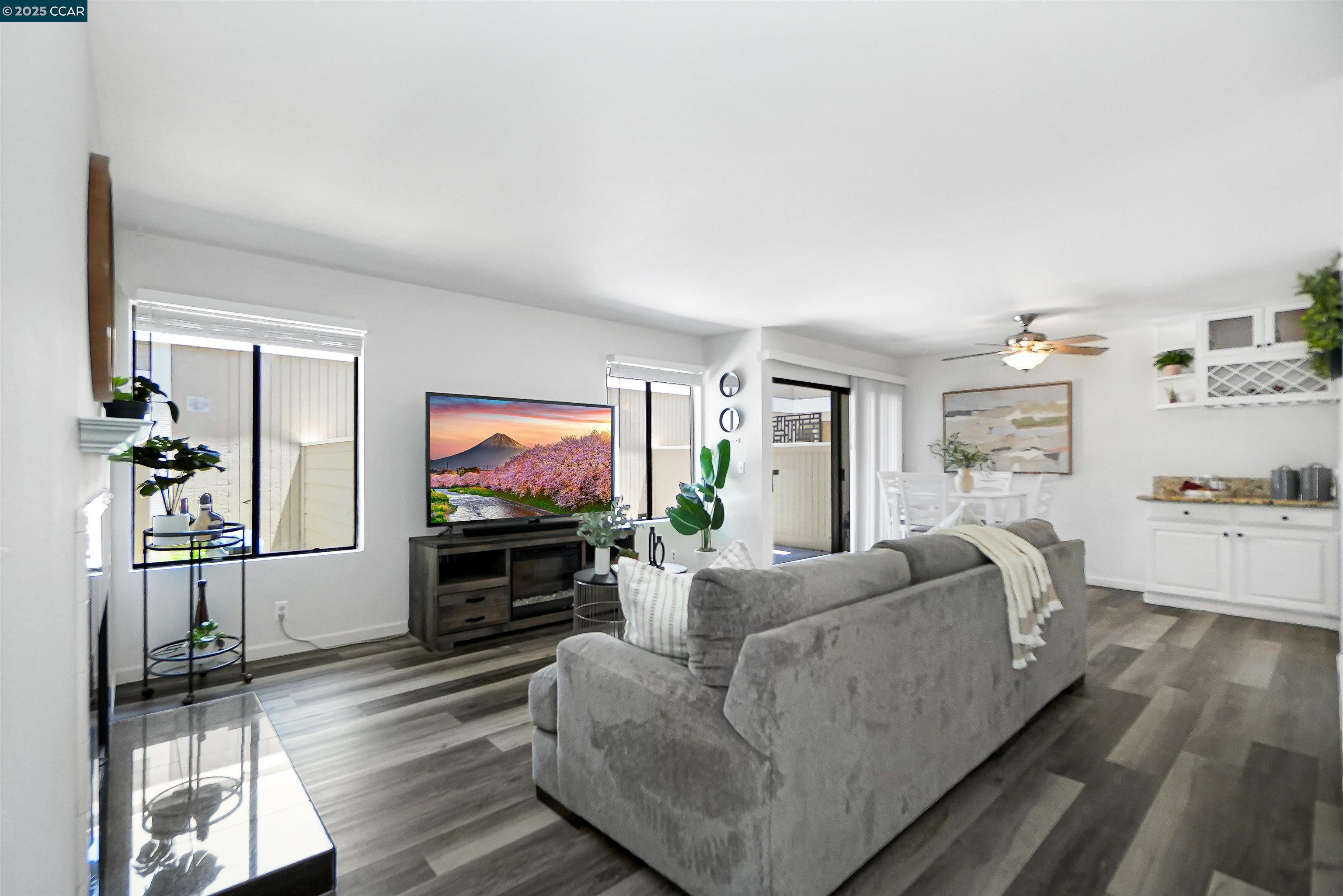 Photo #6: 41102207 Listing 